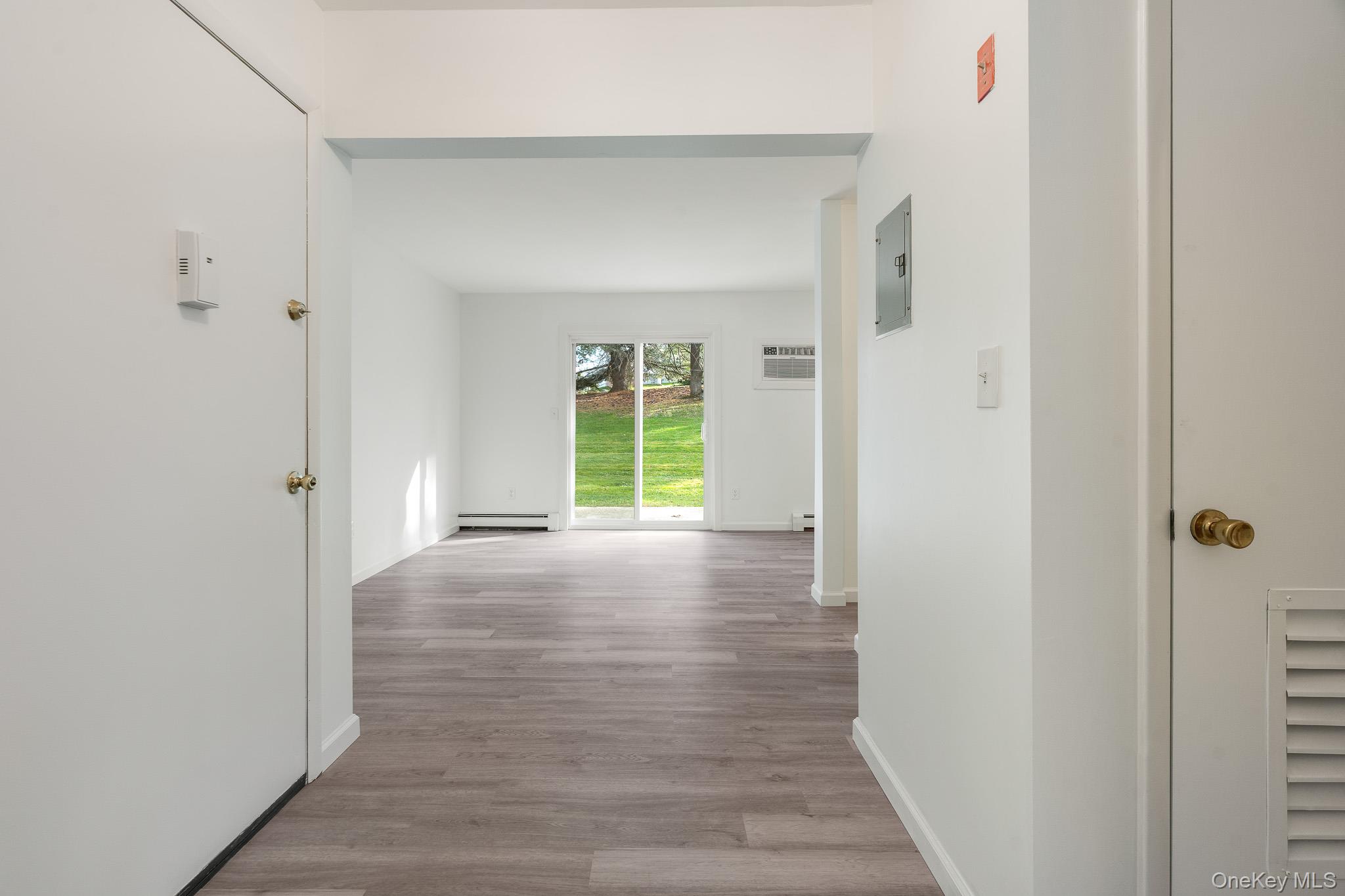 #13 photo, 1 Locust Court, 뉴욕주 Fishkill , NY 12524