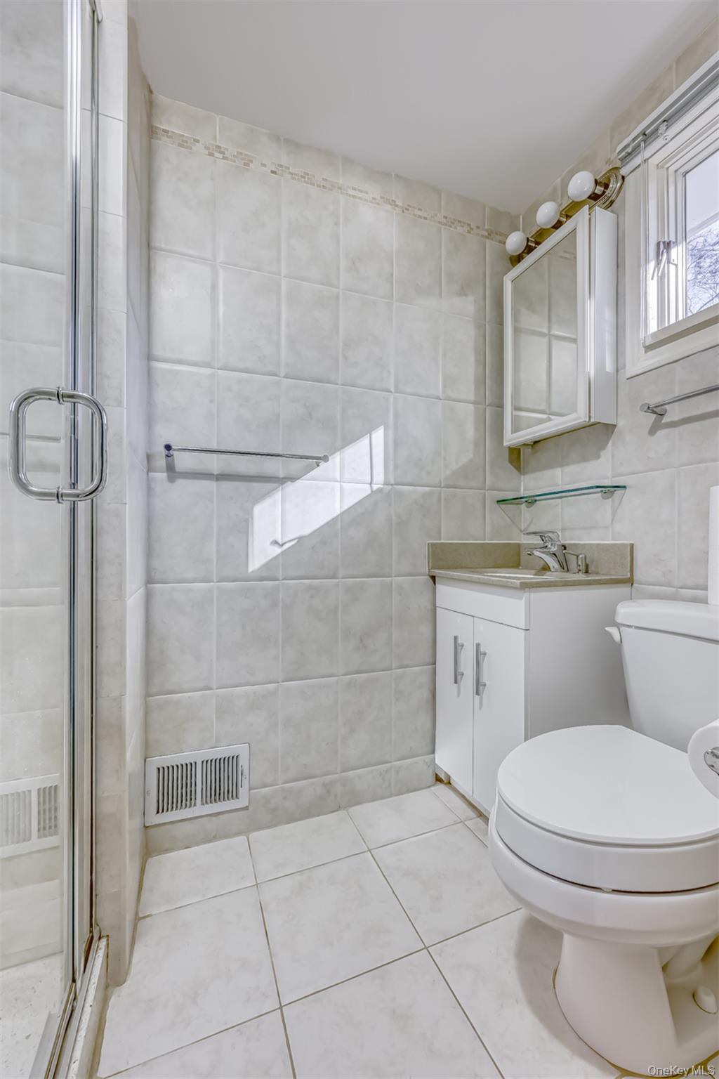 #10 photo, 11 Fleetwood Avenue, 纽约州 Chestnut Ridge , NY 10977