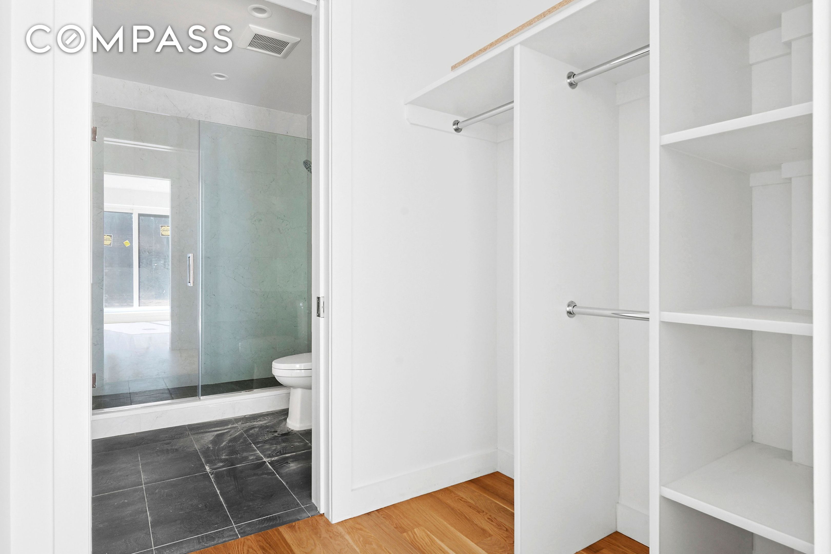 #4 photo, 212 Montrose Avenue, Williamsburg , NY 11206