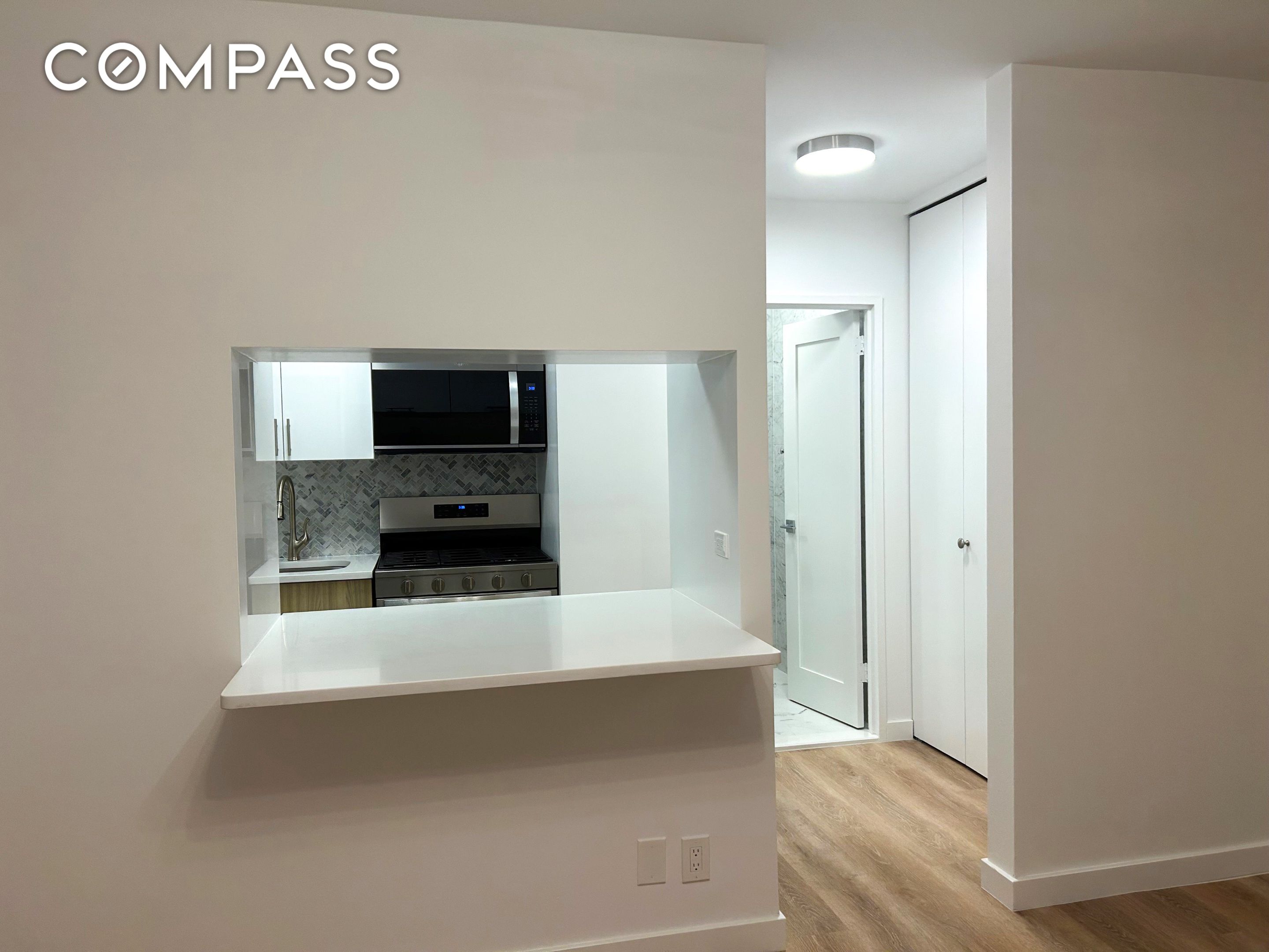 #10 photo, 400 E 54th Street, Sutton Place , NY 10022