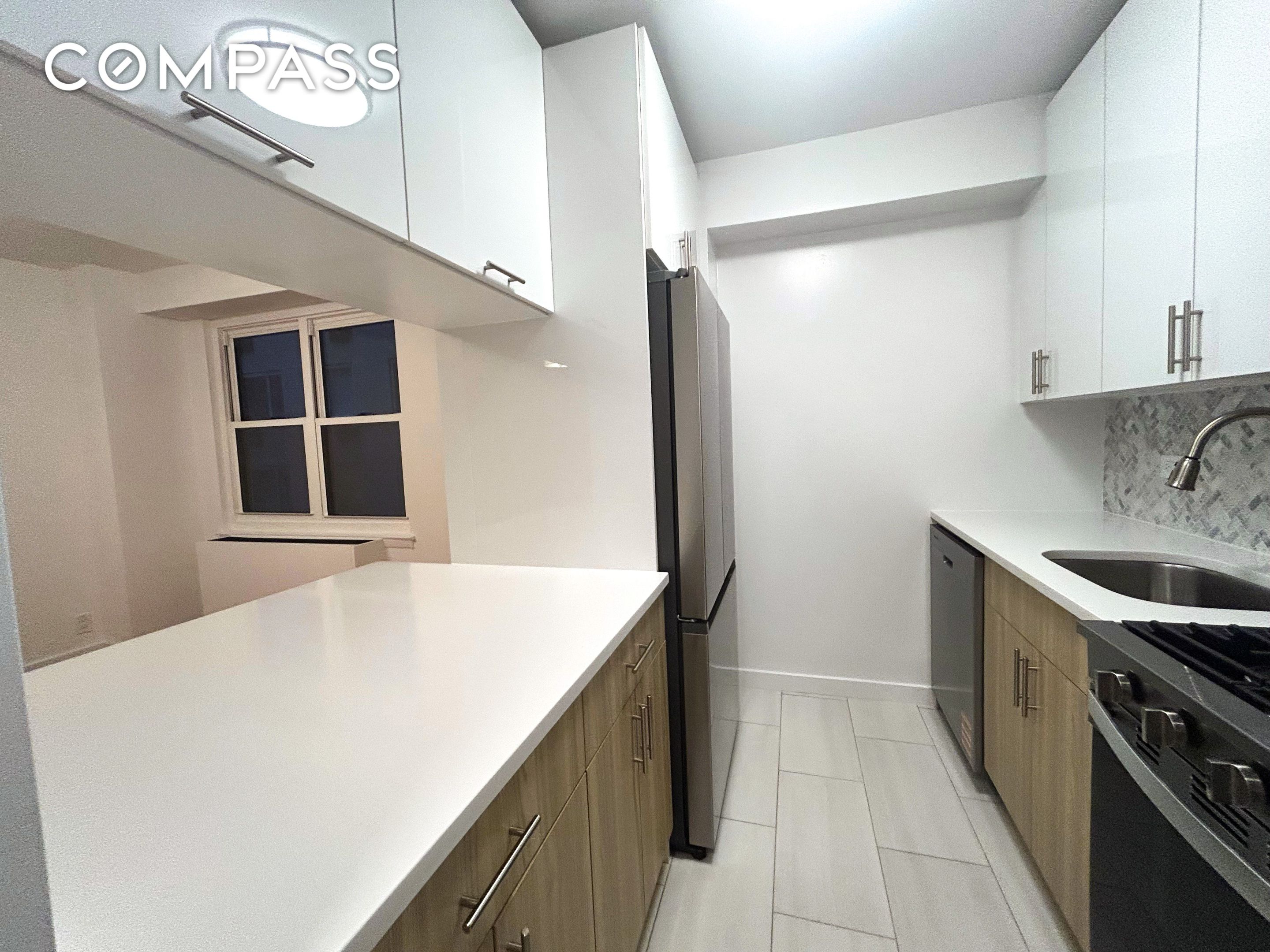 #14 photo, 400 E 54th Street, Sutton Place , NY 10022