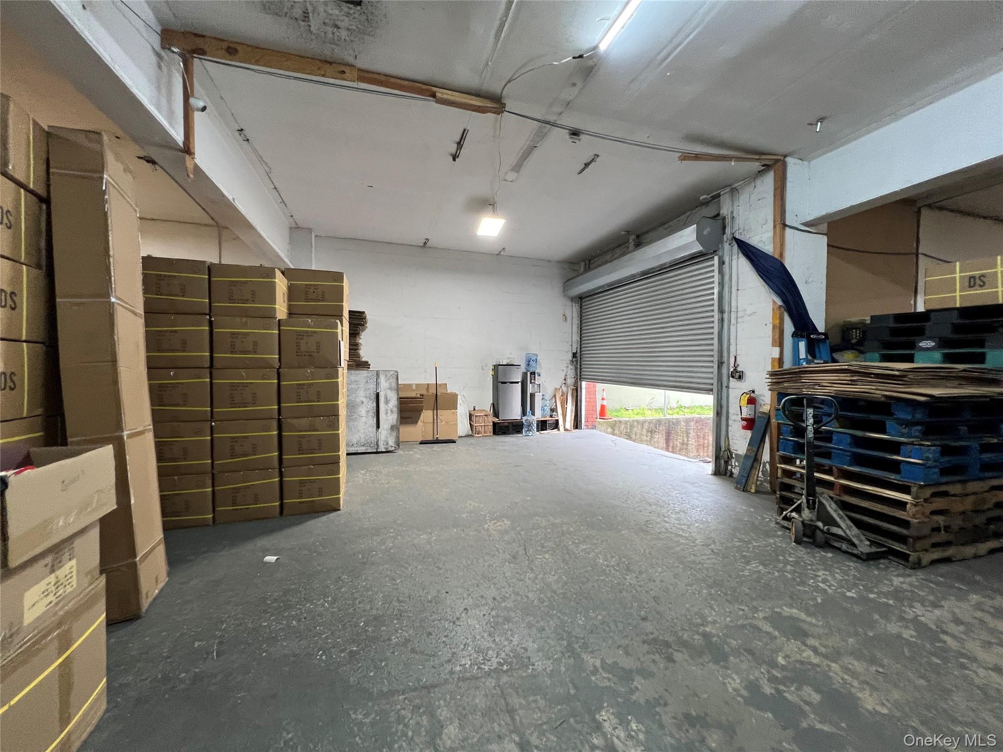 #3 photo, 120 New Hyde Park Road, 롱 아일랜드 Franklin Square , NY 11010