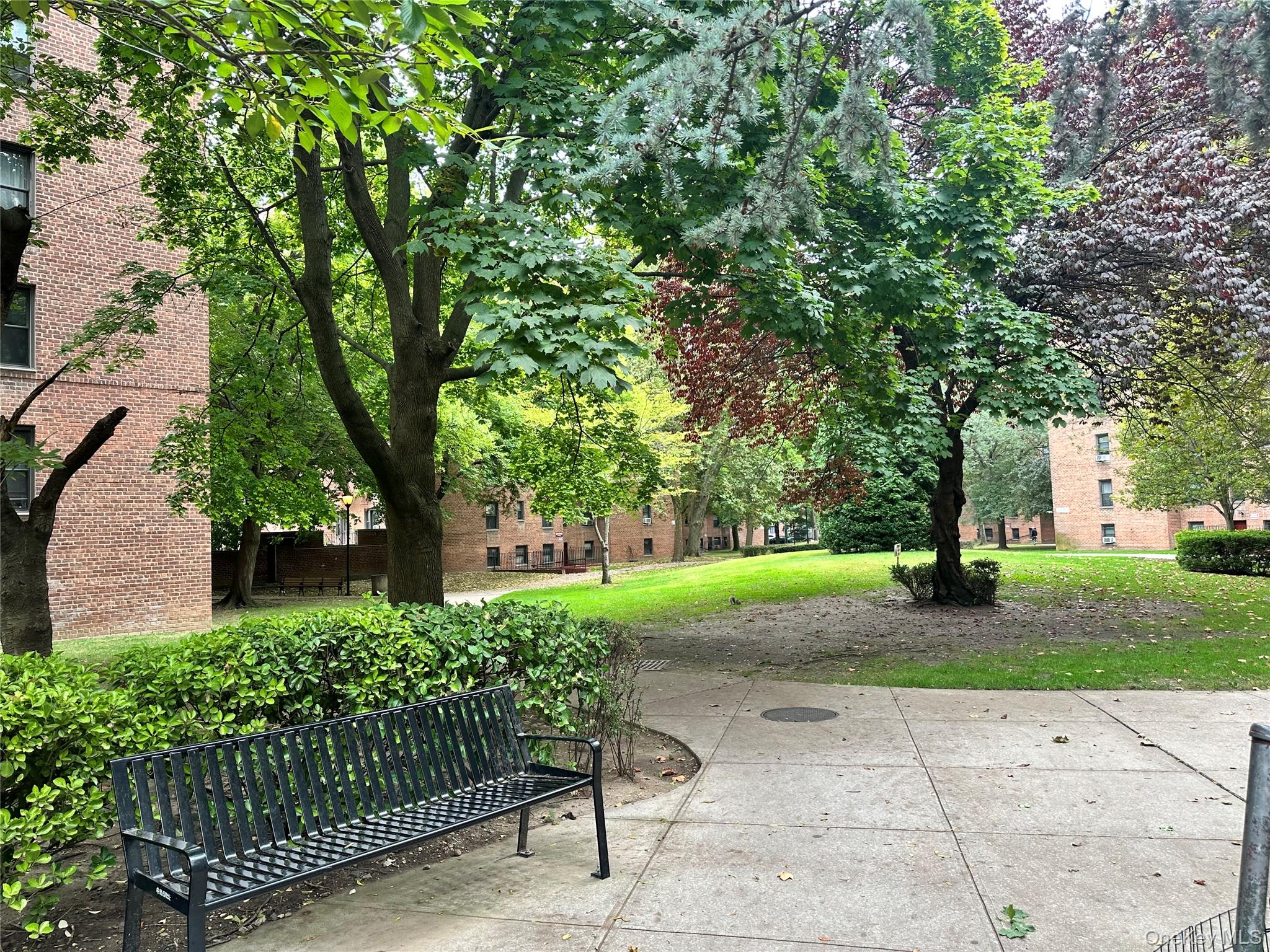 #11 photo, 150-25 72 Road, Куинс ‖ Flushing , NY 11367