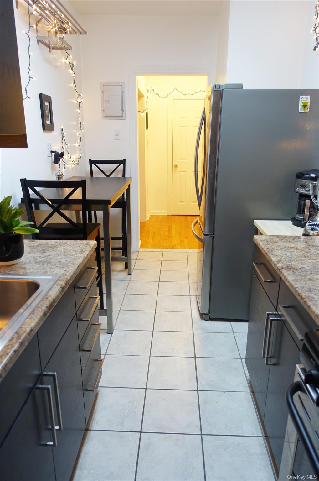 #6 photo, 62-64 Saunders Street, कुईंस Rego Park , NY 11374