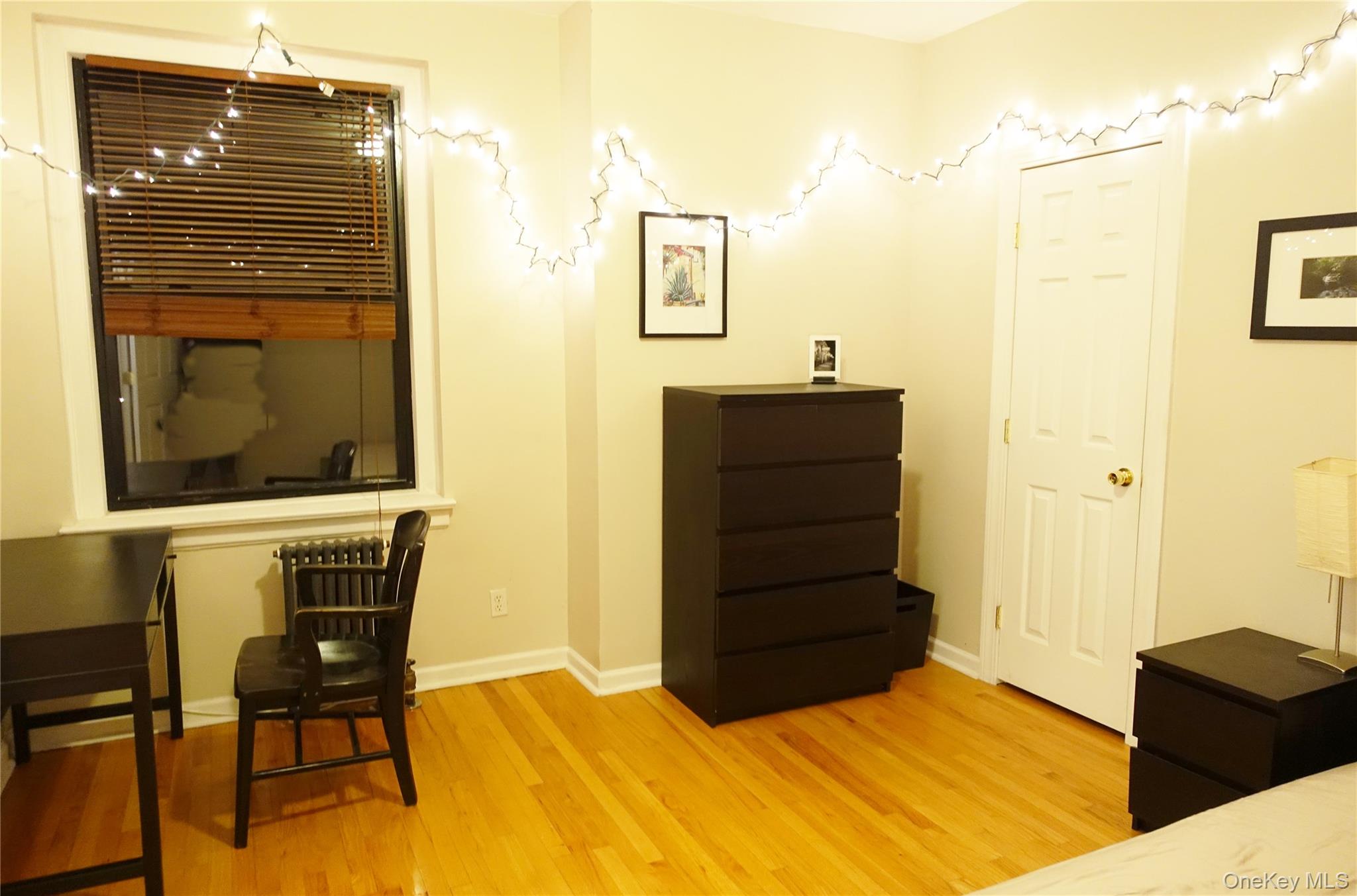 #8 photo, 62-64 Saunders Street, कुईंस Rego Park , NY 11374