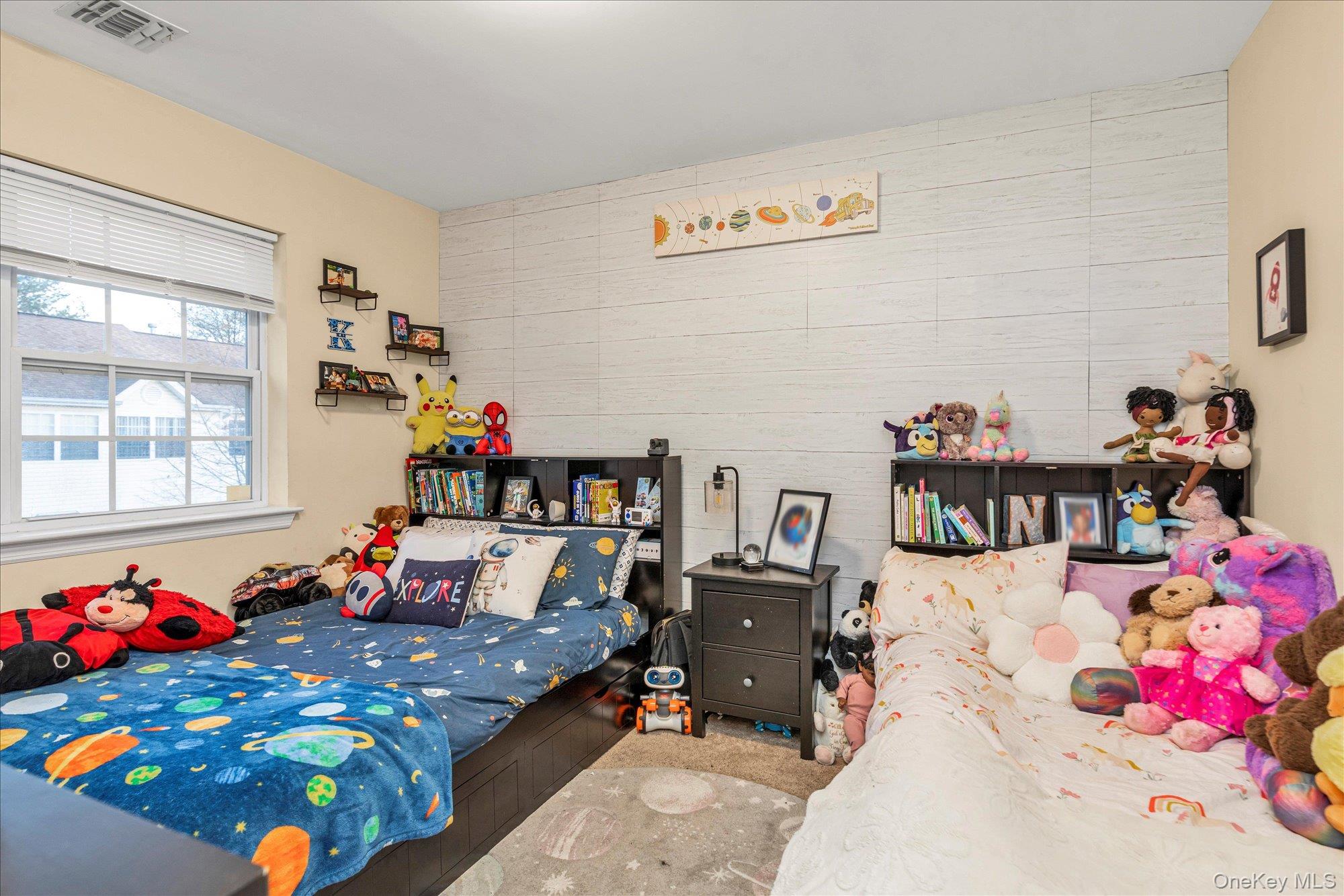 #12 photo, 1027 Jerusalem Avenue, Uniondale , NY 11553