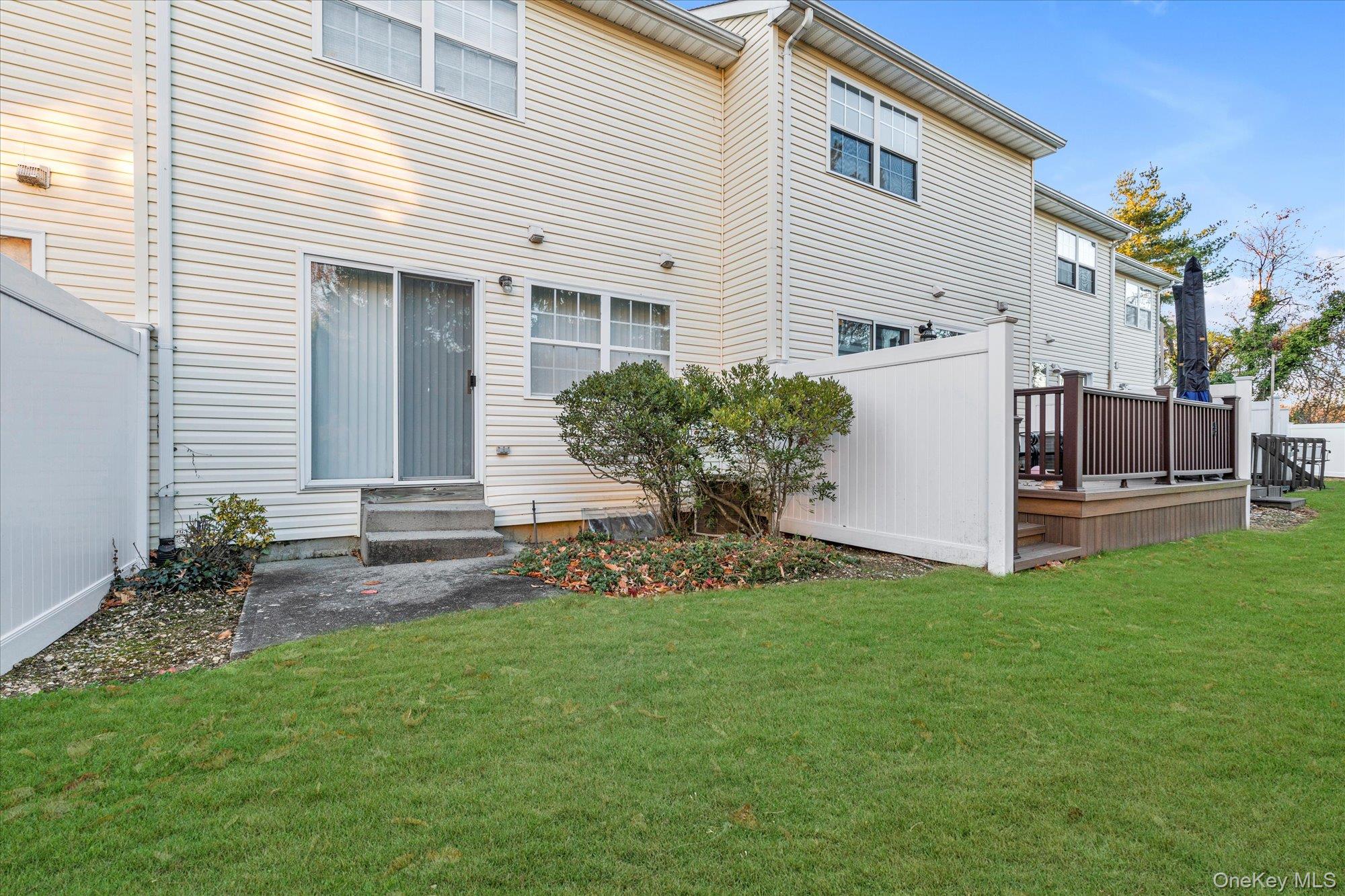 #15 photo, 1027 Jerusalem Avenue, Uniondale , NY 11553