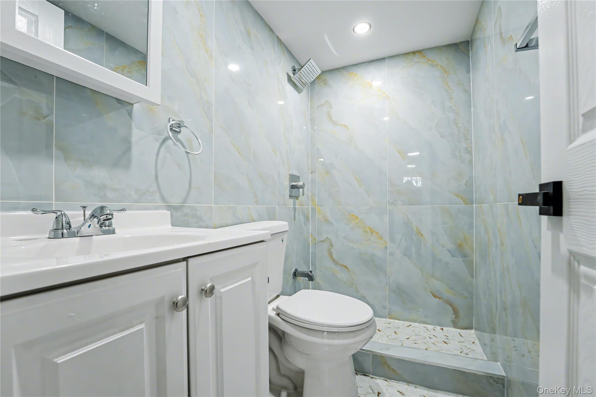 #20 photo, 94-42 113th Street, Richmond Hill , NY 11419