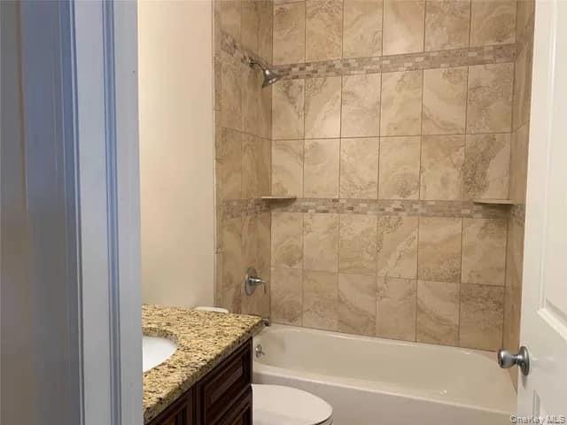 #5 photo, 23 Nicole, सफ़ोक काउंटी Copiague , NY 11726