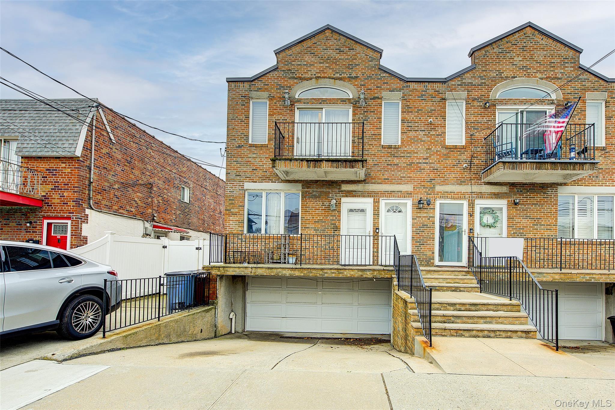 #2 photo, 161 Beach 128th Street, 皇后区 Belle Harbor , NY 11694