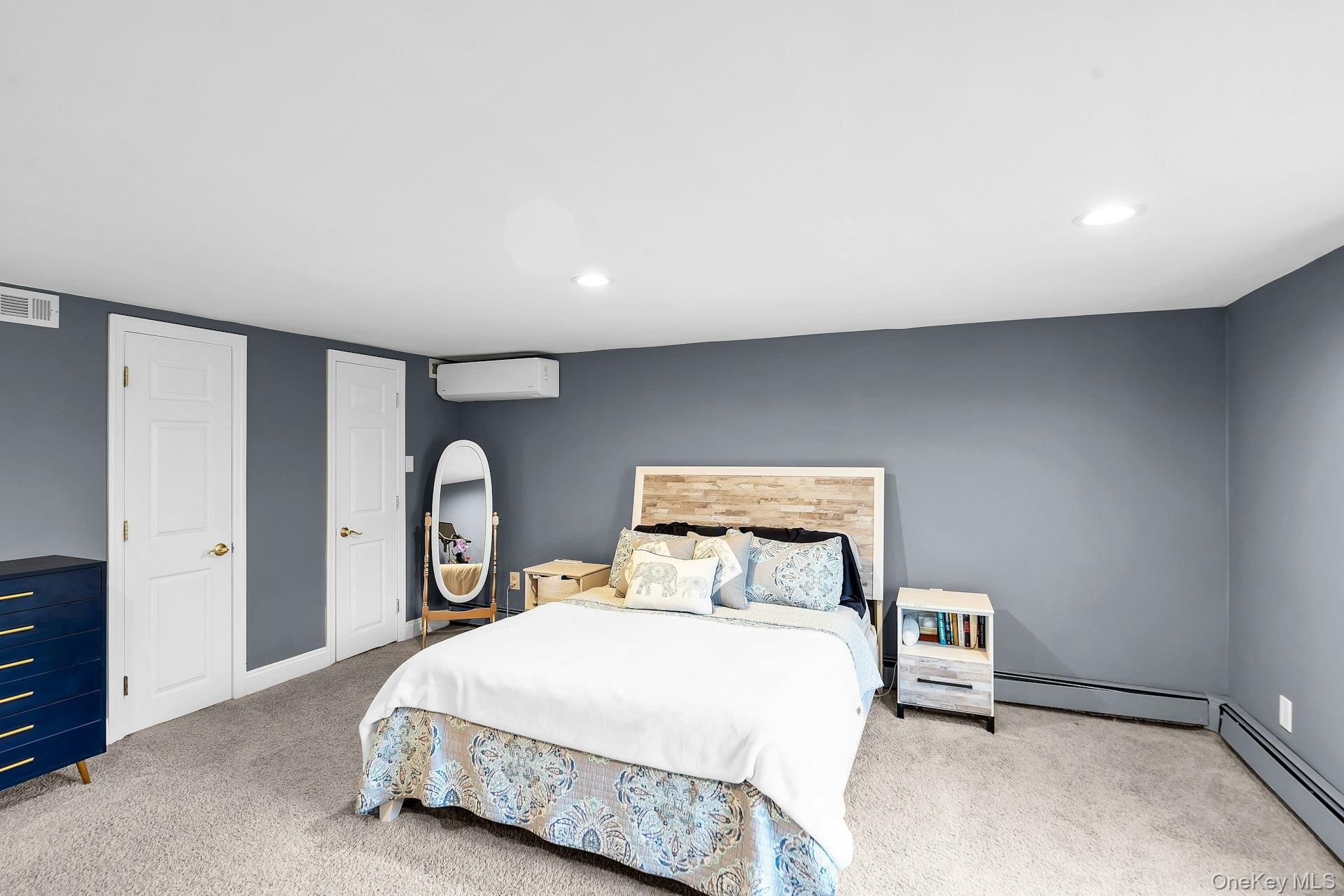 #14 photo, 300 Center Bay Drive, מחוז סאפוק West Islip , NY 11795