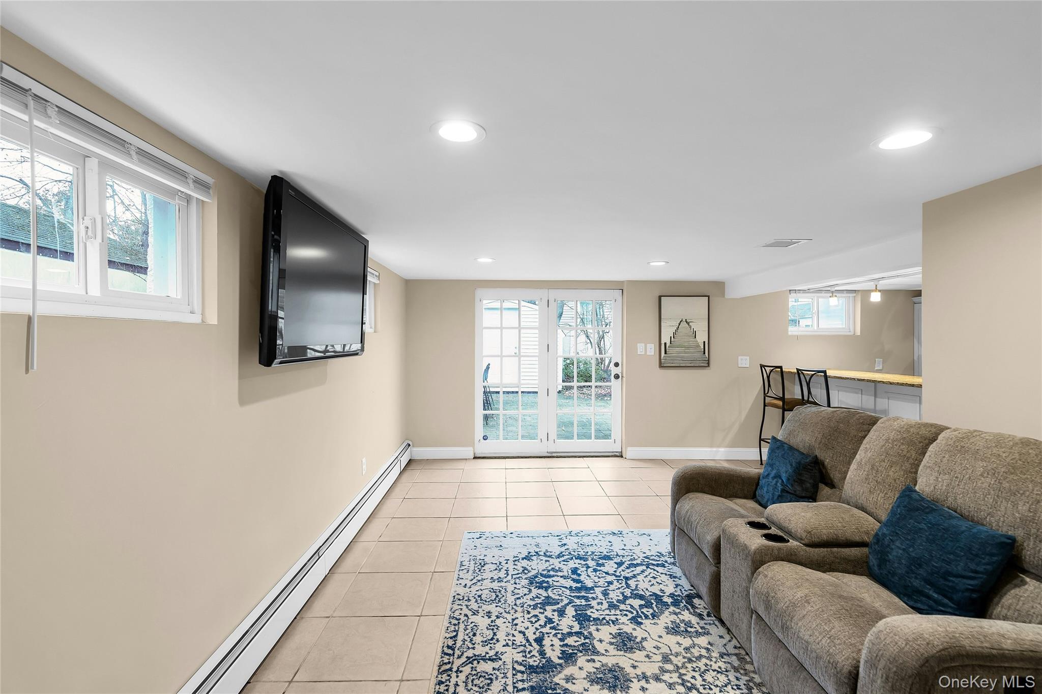 #19 photo, 300 Center Bay Drive, מחוז סאפוק West Islip , NY 11795