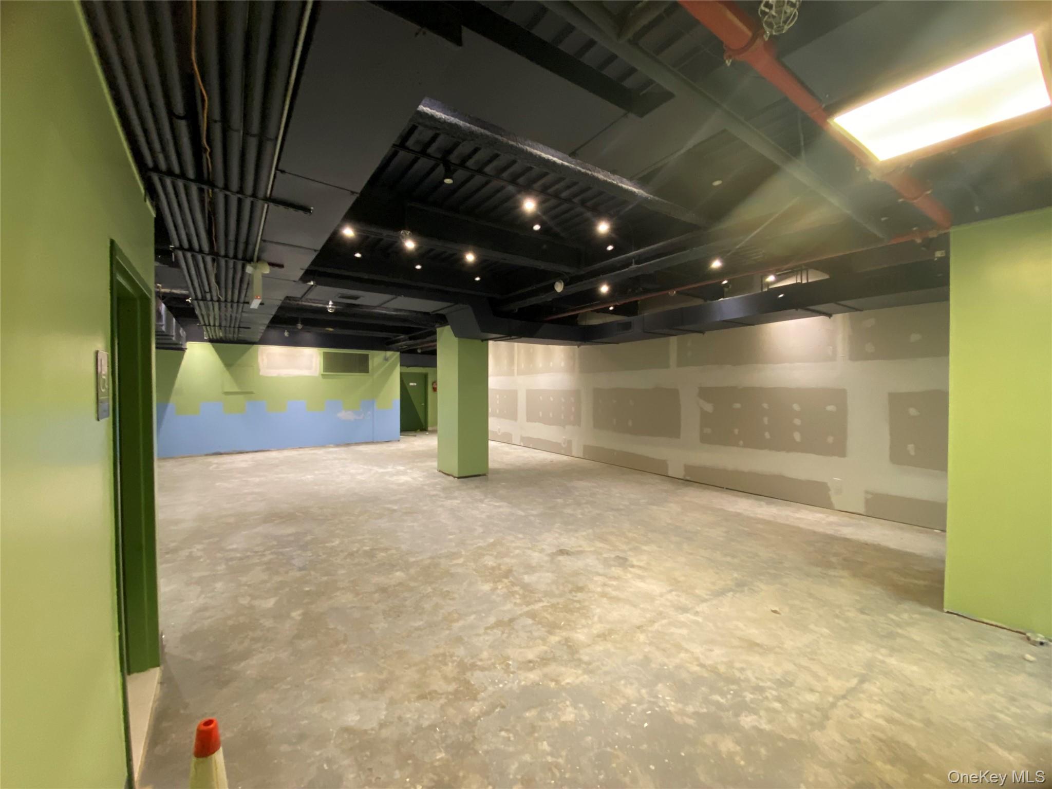 #3 photo, 13517 northern blvd, फ्लशिंग Flushing , NY 11354