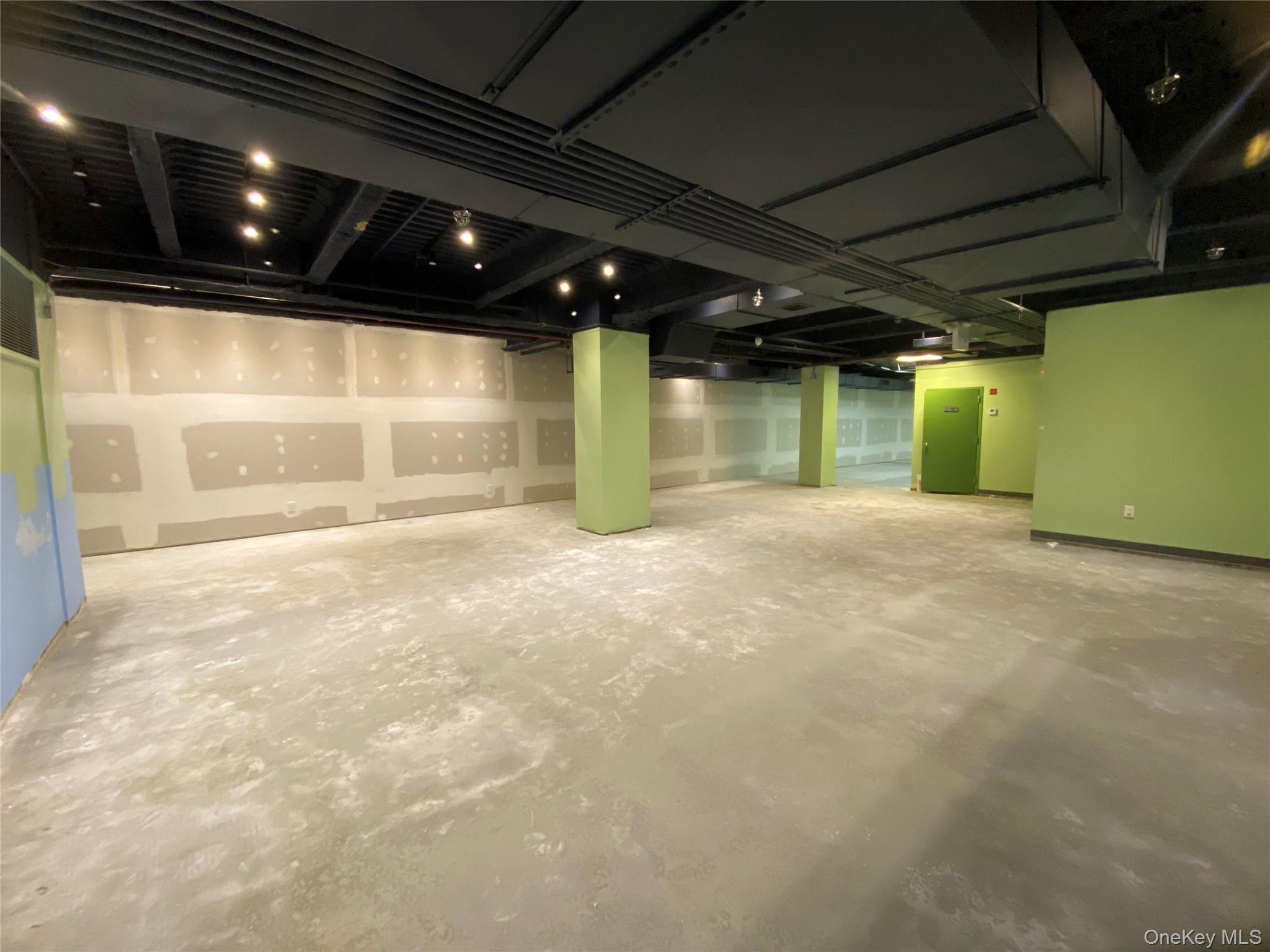 #4 photo, 13517 northern blvd, फ्लशिंग Flushing , NY 11354