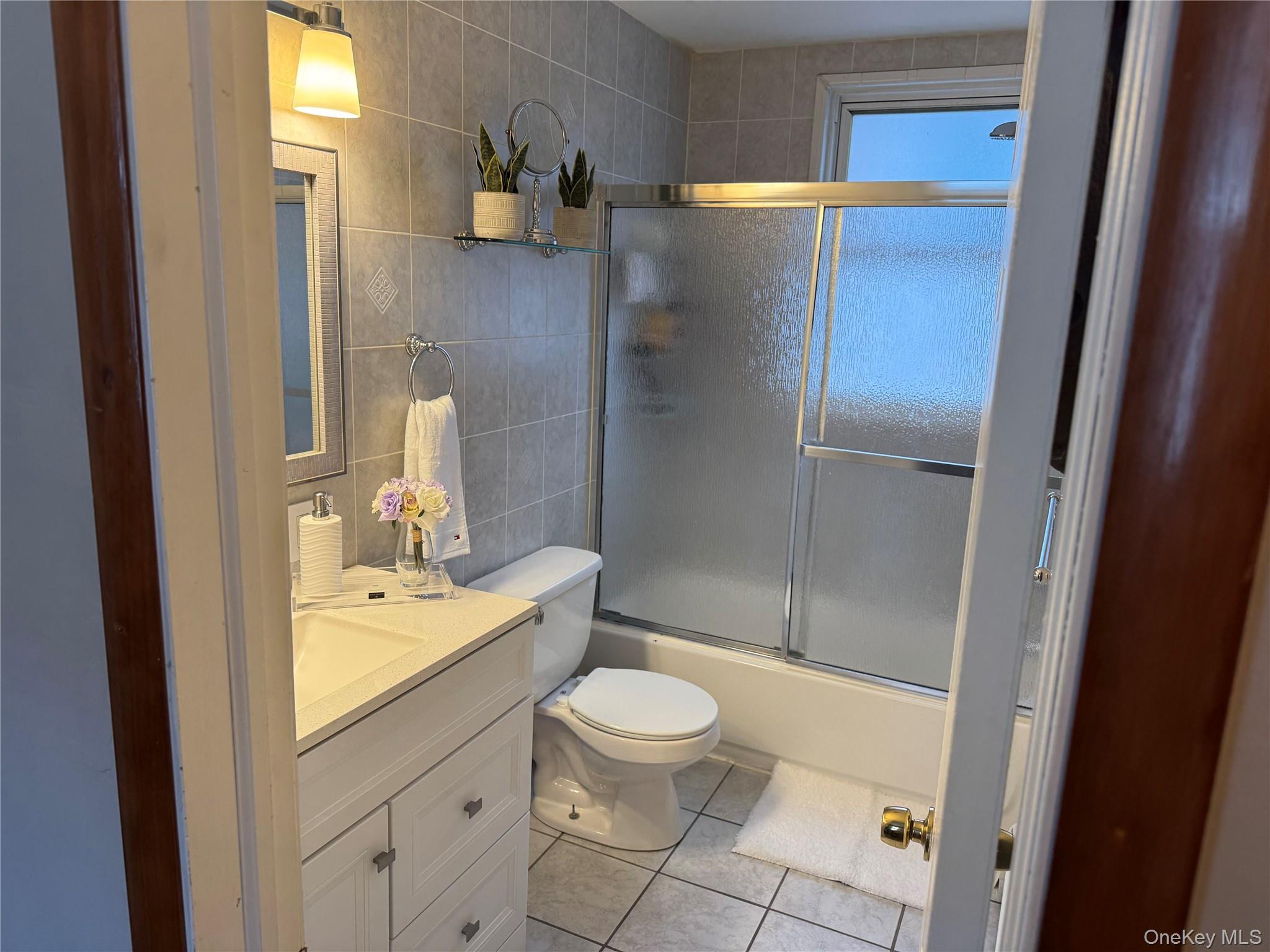 #17 photo, 7817 64th Street, Glendale , NY 11385