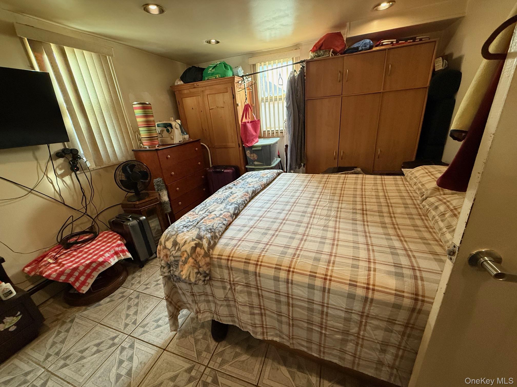 #11 photo, 11715 200th Street, Saint Albans , NY 11412