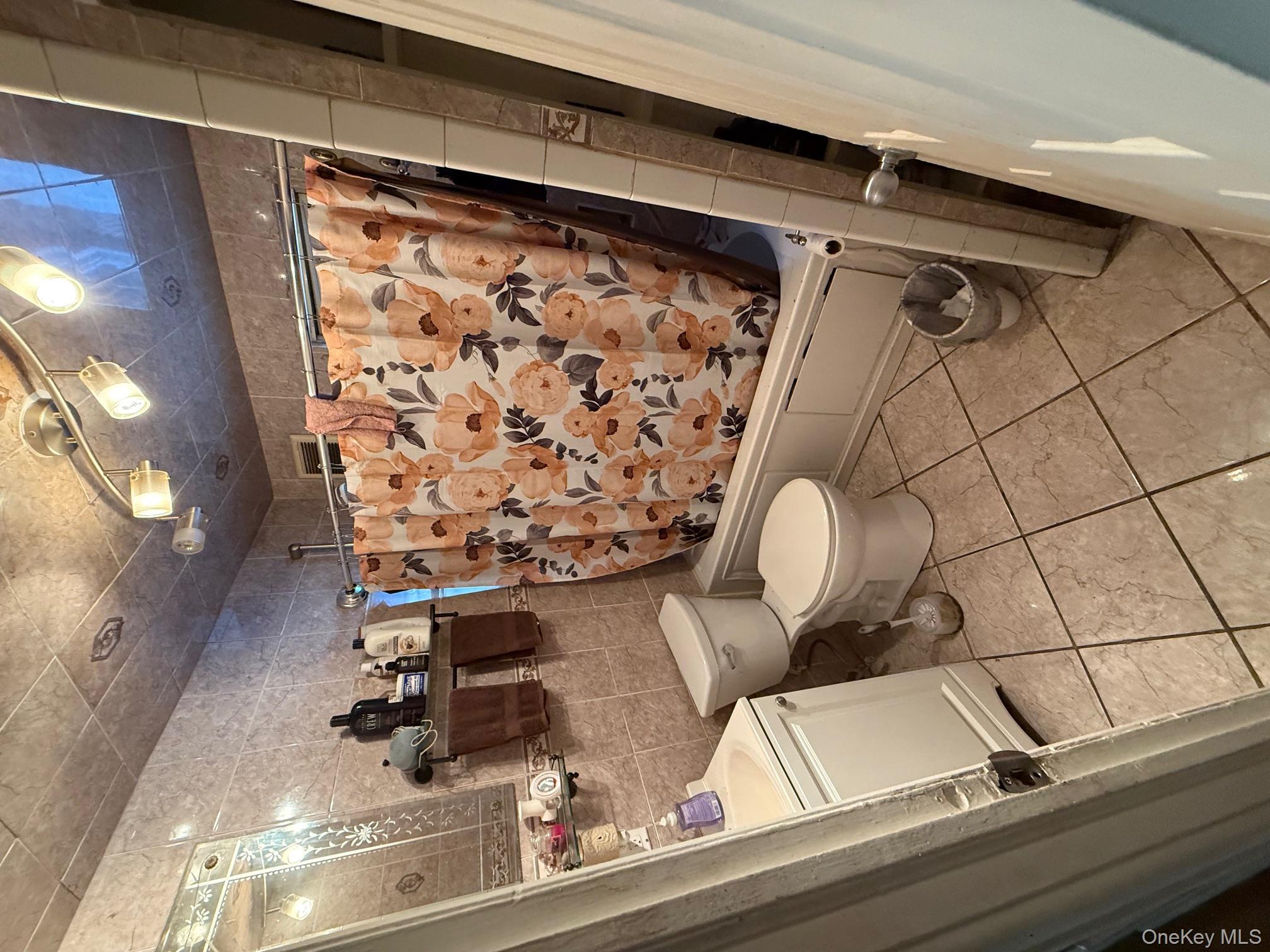 #3 photo, 11715 200th Street, Saint Albans , NY 11412