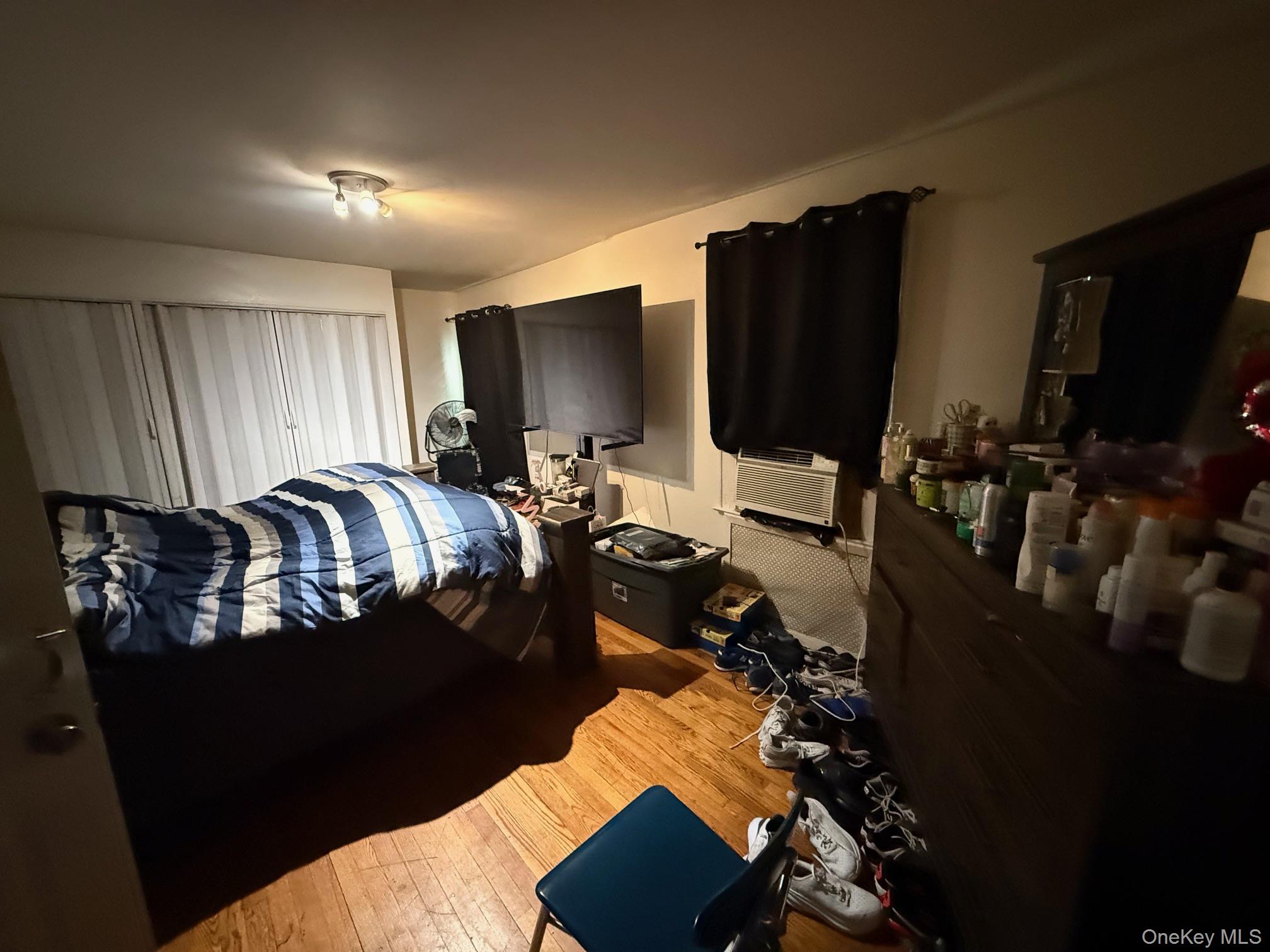 #6 photo, 11715 200th Street, Saint Albans , NY 11412