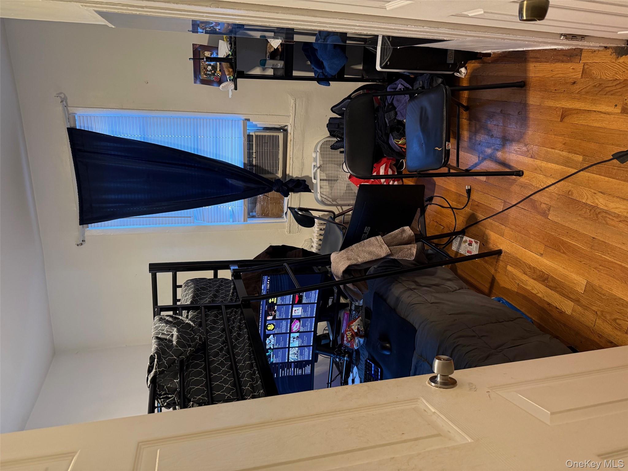 #7 photo, 11715 200th Street, Saint Albans , NY 11412