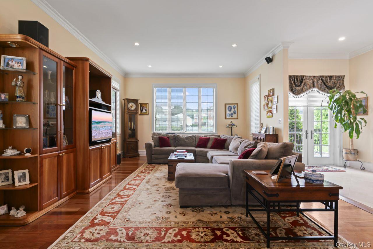 #12 photo, 14910 7th Avenue, Whitestone , NY 11357