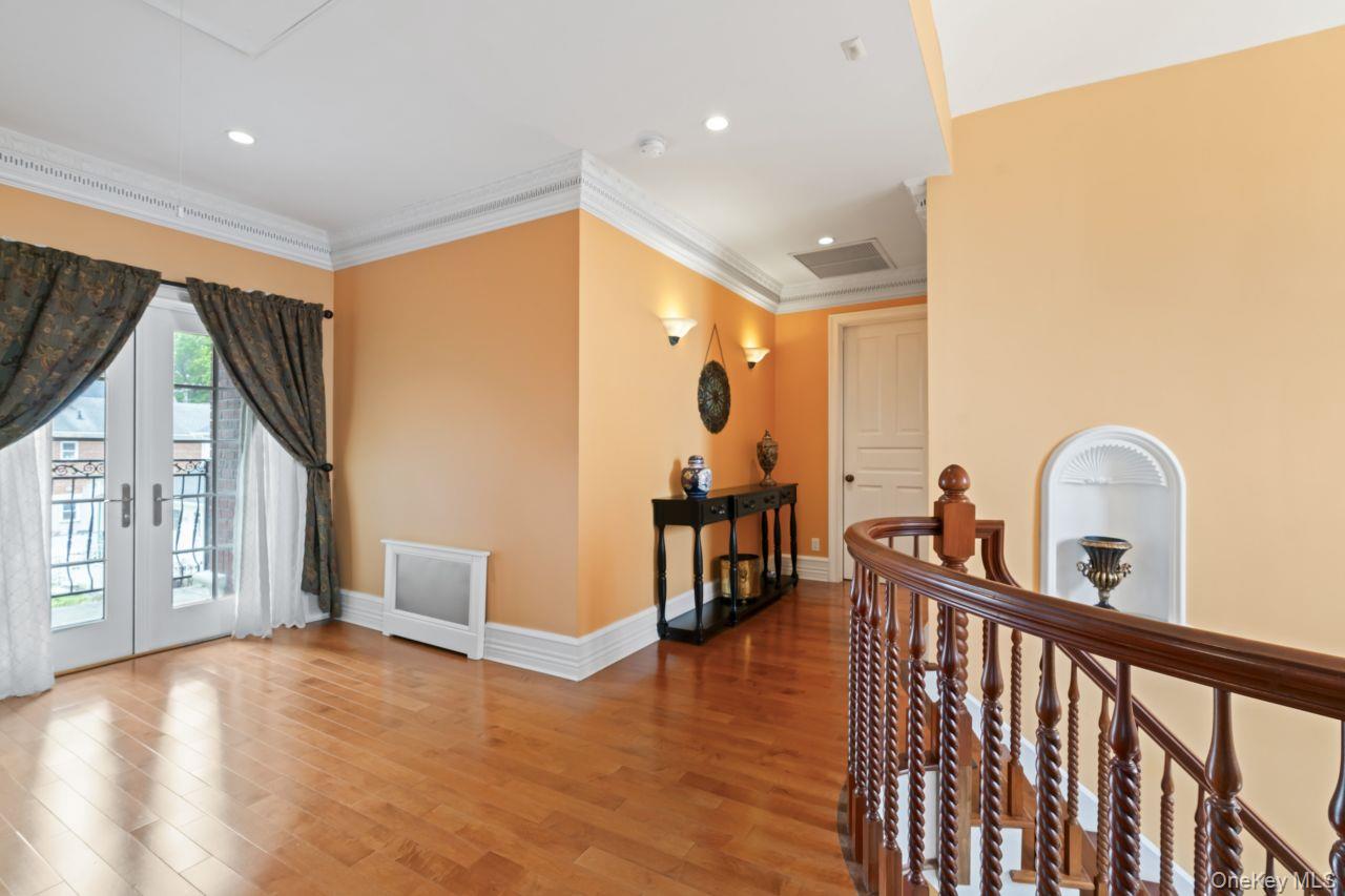 #15 photo, 14910 7th Avenue, Whitestone , NY 11357