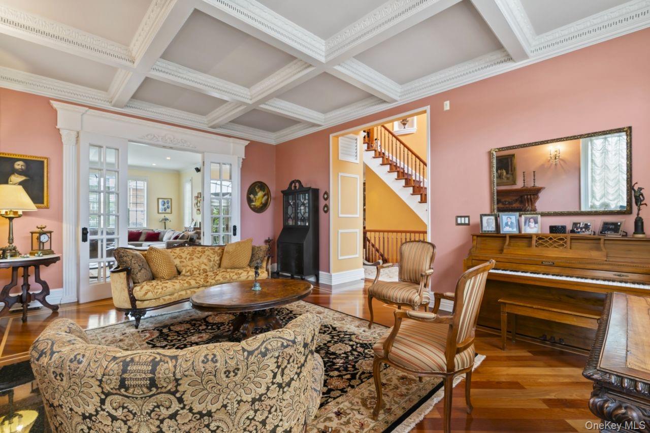 #4 photo, 14910 7th Avenue, Whitestone , NY 11357