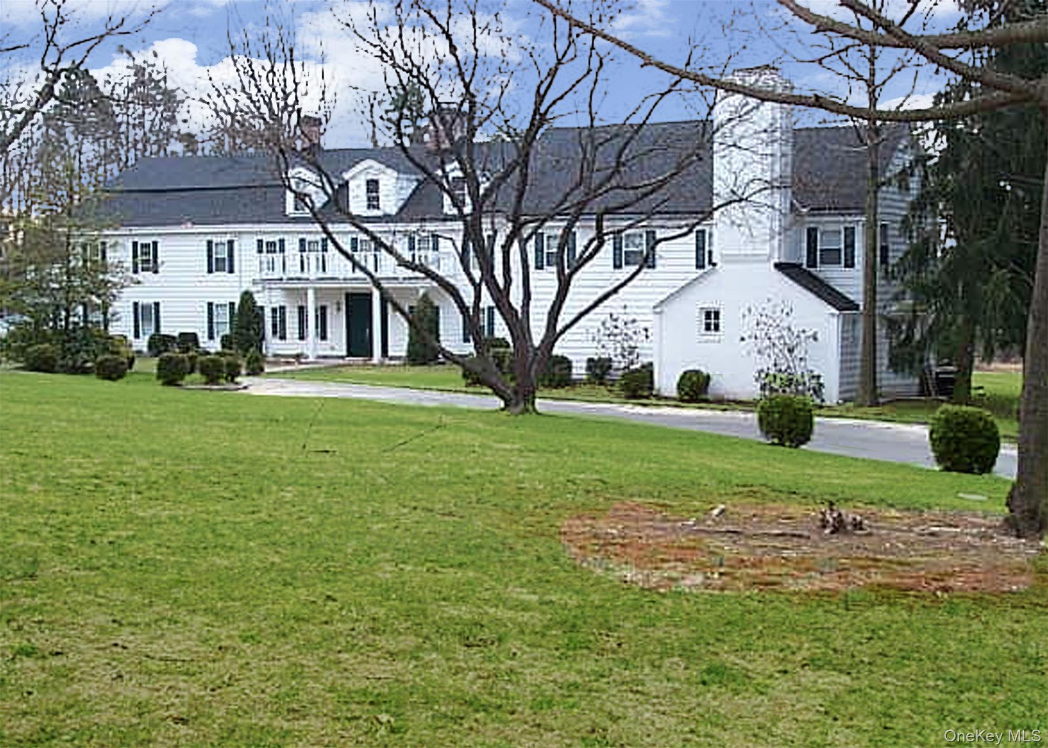 #1 photo, 2 Langley Lane, Old Westbury , NY 11568