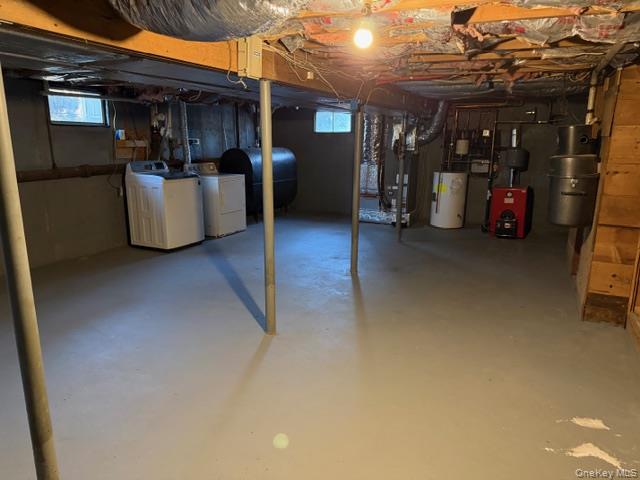 #13 photo, 95 Muncie Road, West Babylon , NY 11704