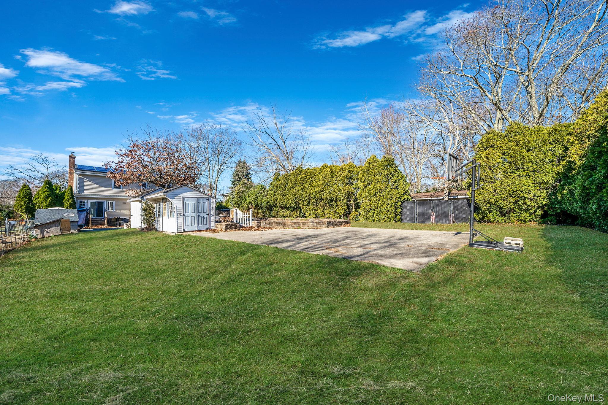 #17 photo, 211 N Titmus Drive, सफ़ोक काउंटी Mastic , NY 11950