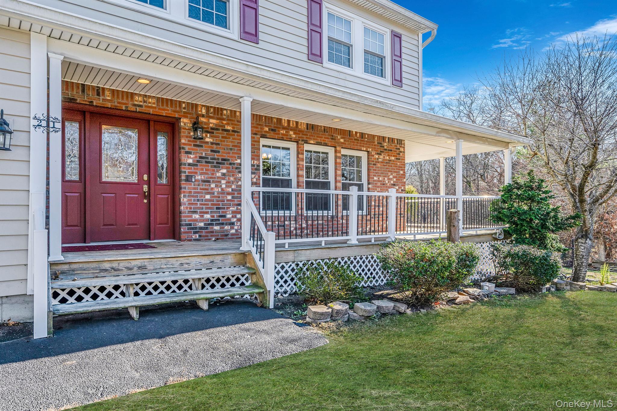 #4 photo, 211 N Titmus Drive, सफ़ोक काउंटी Mastic , NY 11950