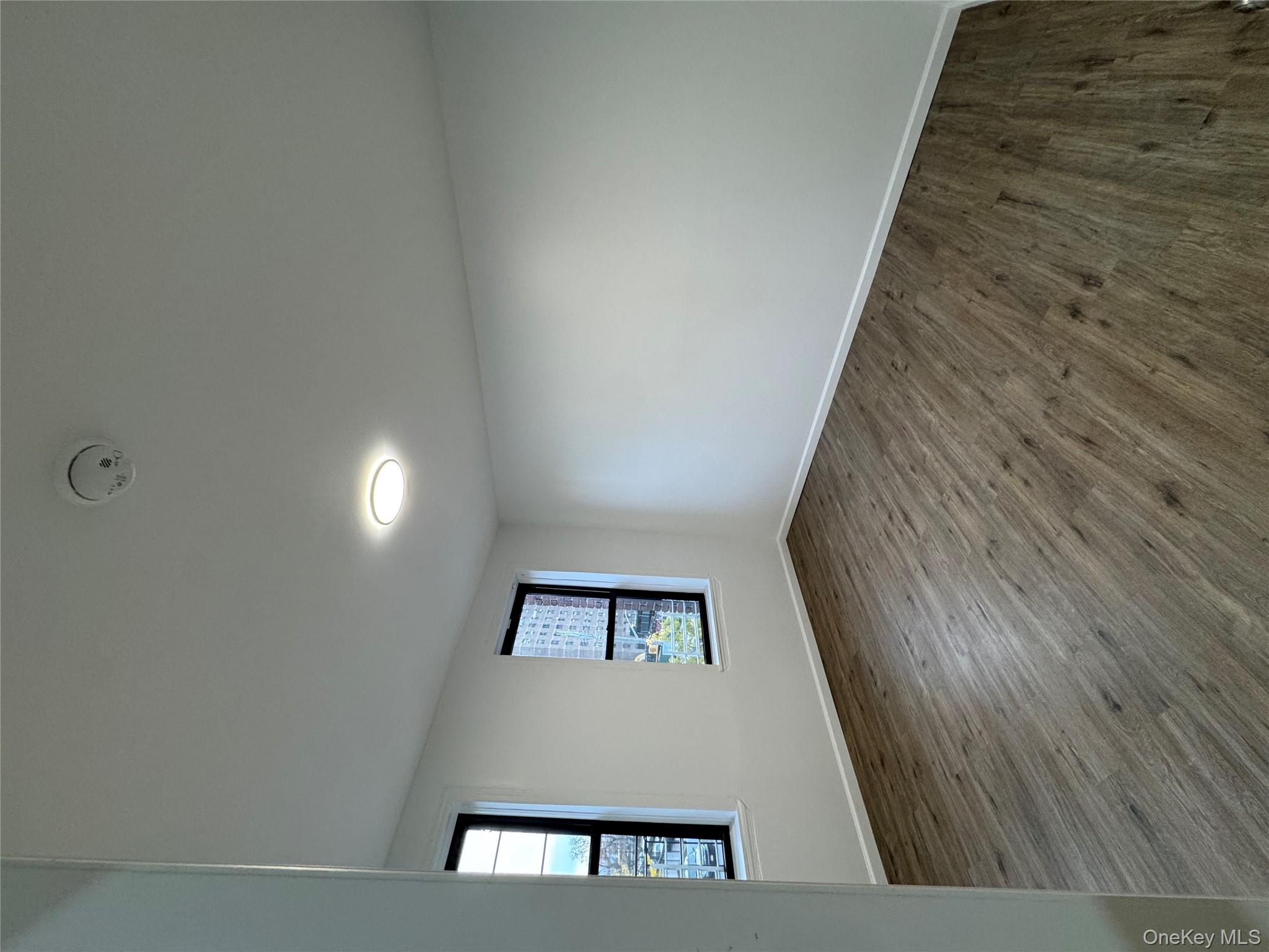 #3 photo, 2124 Mermaid Avenue, הברונקס Brooklyn , NY 11224