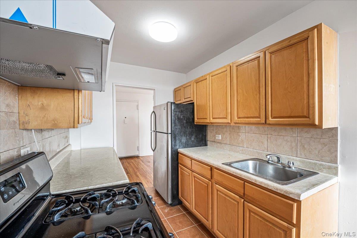 #13 photo, 3425 150th Pl, Flushing , NY 11354