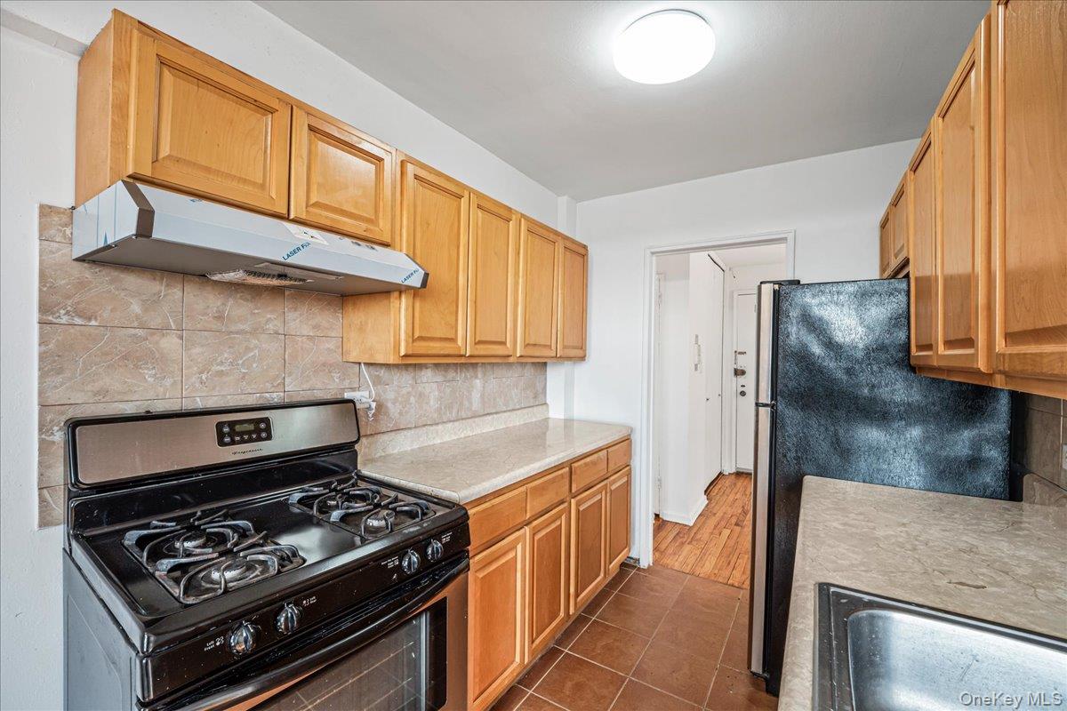 #14 photo, 3425 150th Pl, Flushing , NY 11354