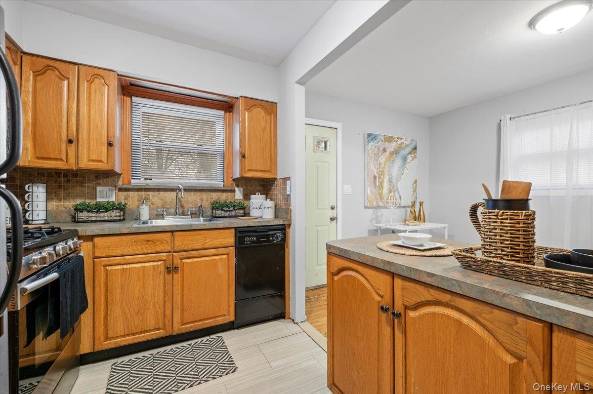 #9 photo, 12030 172nd Street, Jamaica , NY 11434