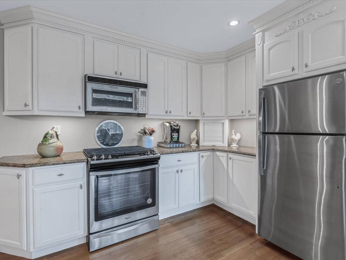 #16 photo, 32 Forbes Boulevard, Eastchester , NY 10709