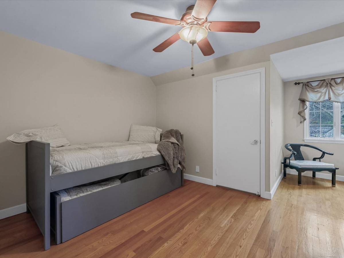 #35 photo, 32 Forbes Boulevard, Eastchester , NY 10709