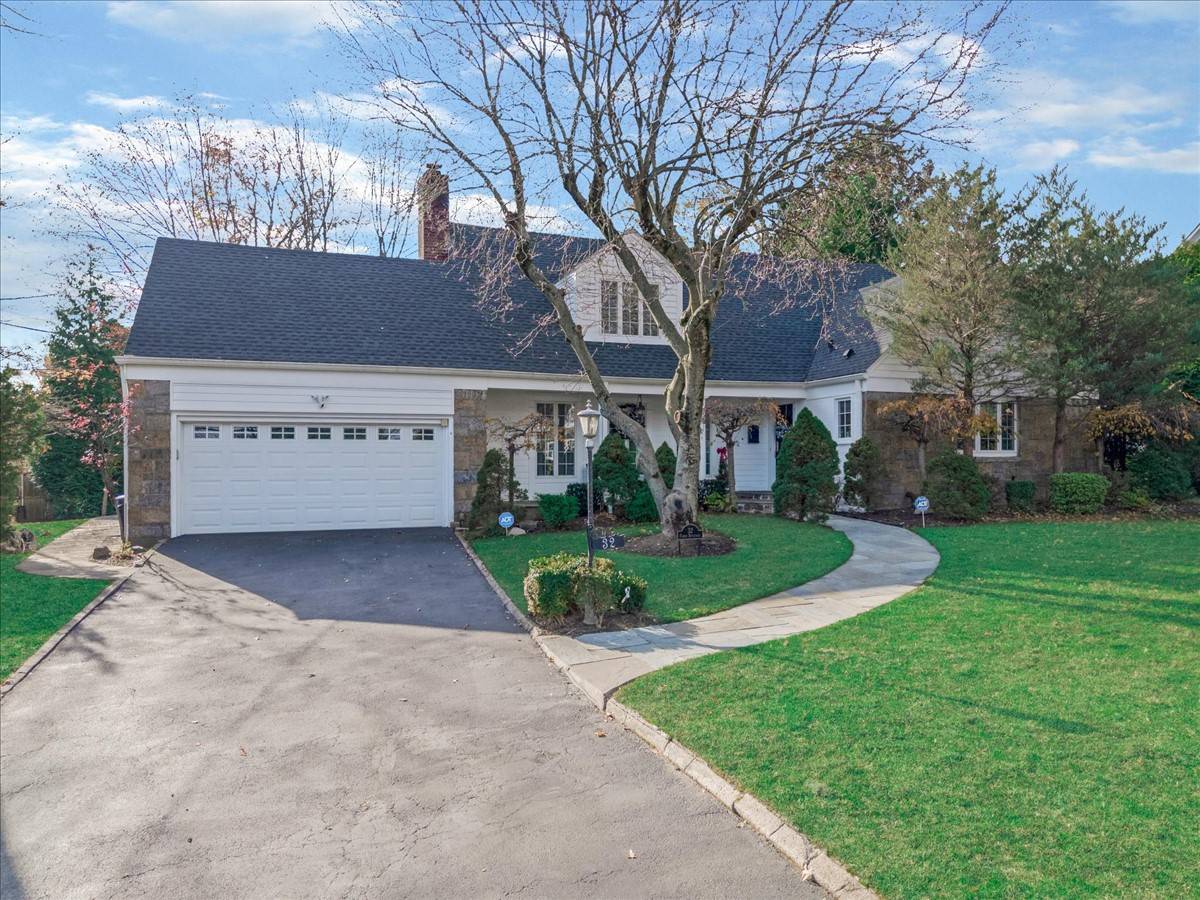 #4 photo, 32 Forbes Boulevard, Eastchester , NY 10709