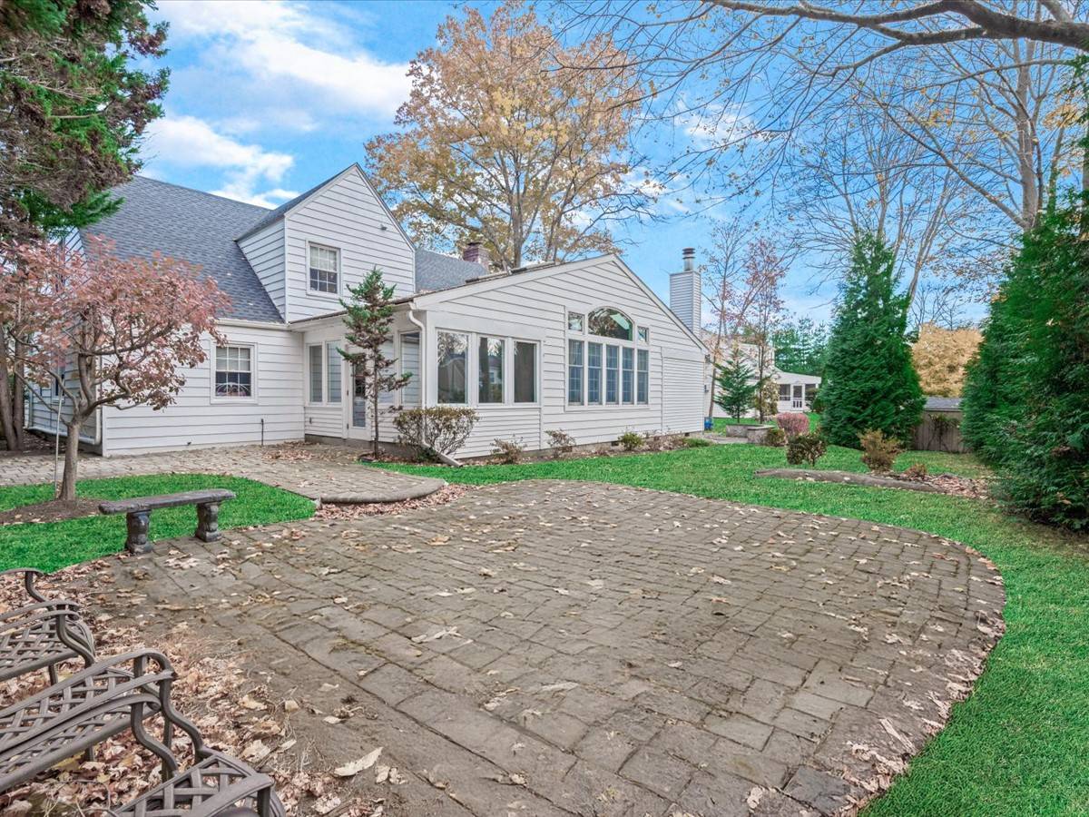 #41 photo, 32 Forbes Boulevard, Eastchester , NY 10709