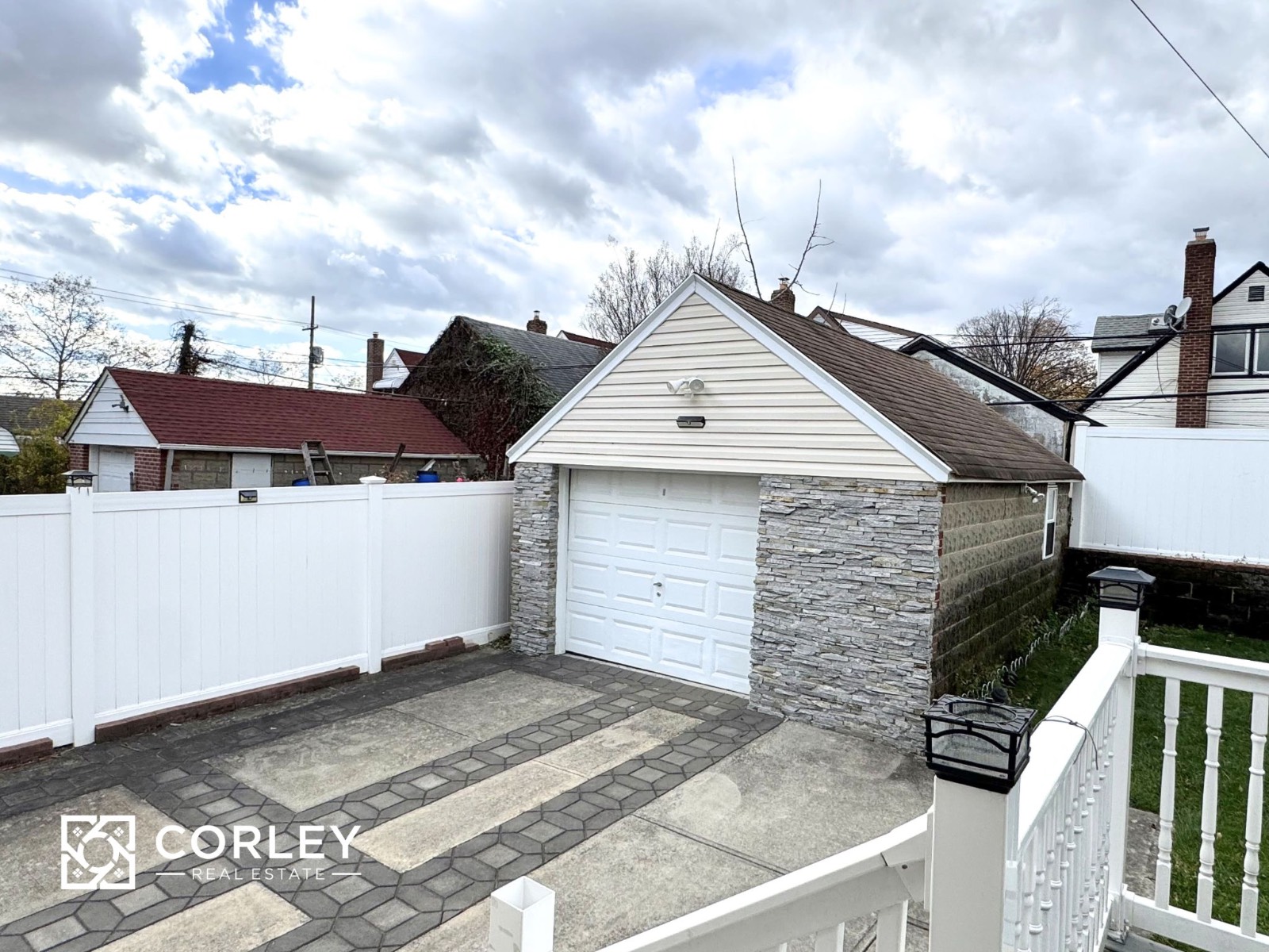 #12 photo, 120-42 231st St, Jamaica , NY 11411