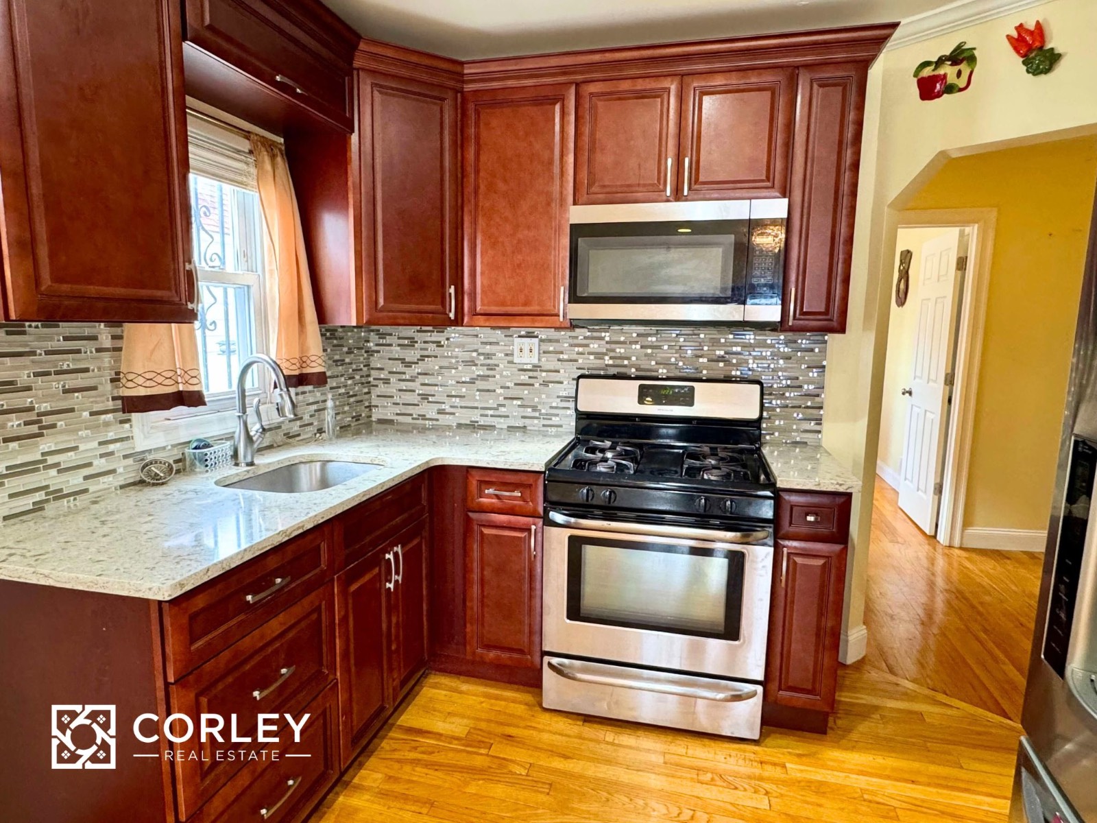 #3 photo, 120-42 231st St, Jamaica , NY 11411