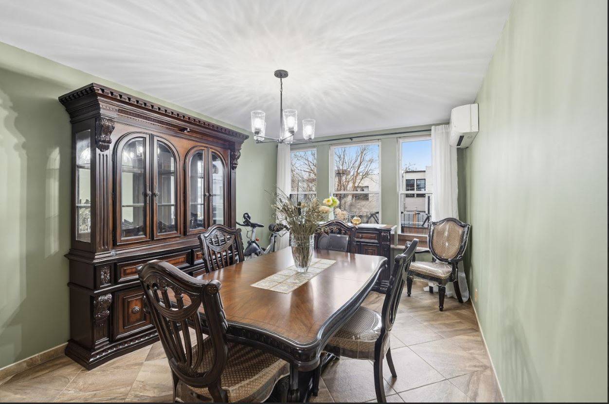 #22 photo, 20-15 Menahan St, Ridgewood , NY 11385