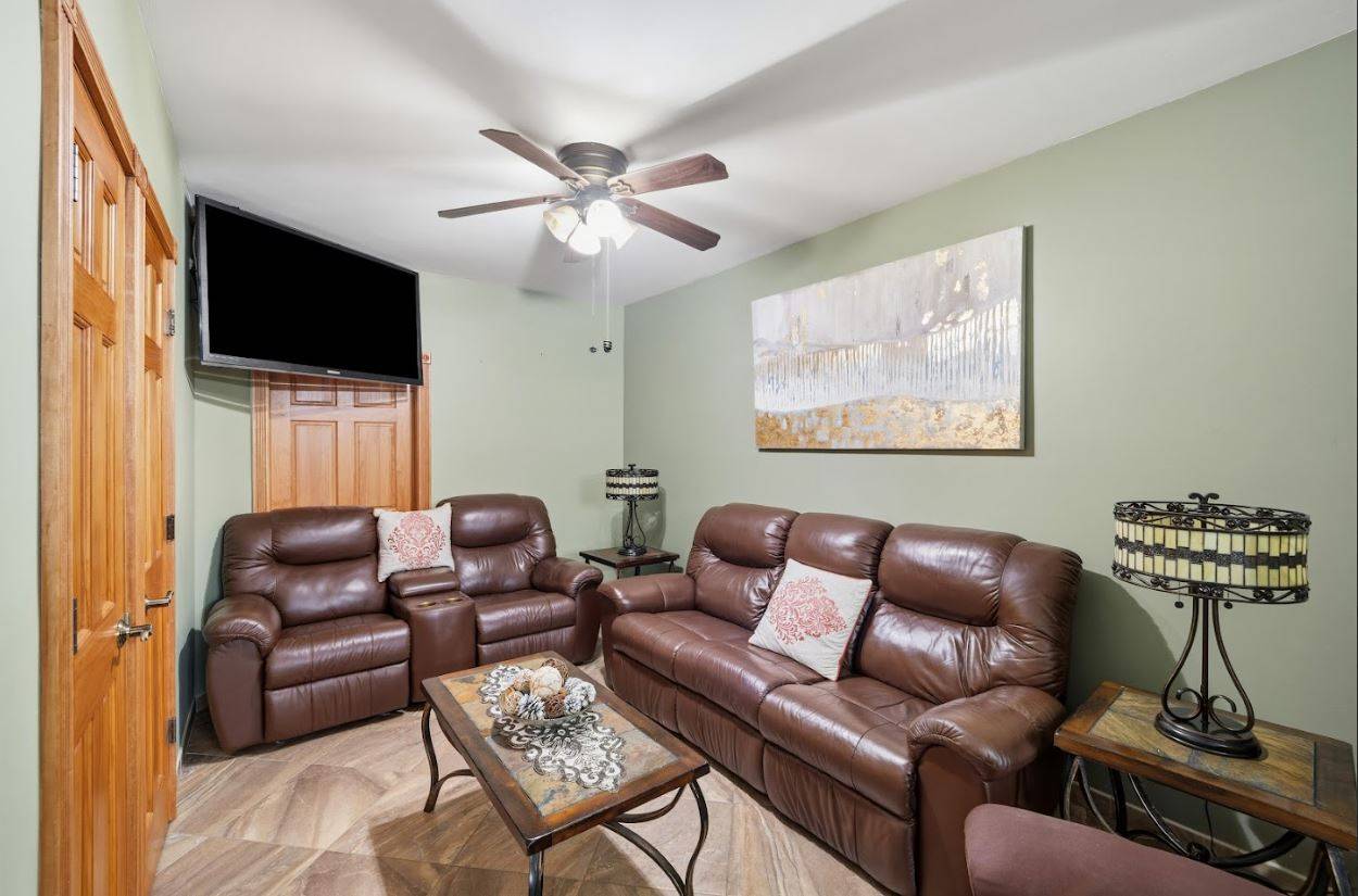 #24 photo, 20-15 Menahan St, Ridgewood , NY 11385