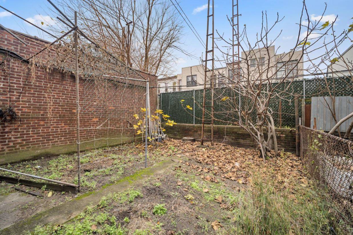 #34 photo, 20-15 Menahan St, Ridgewood , NY 11385