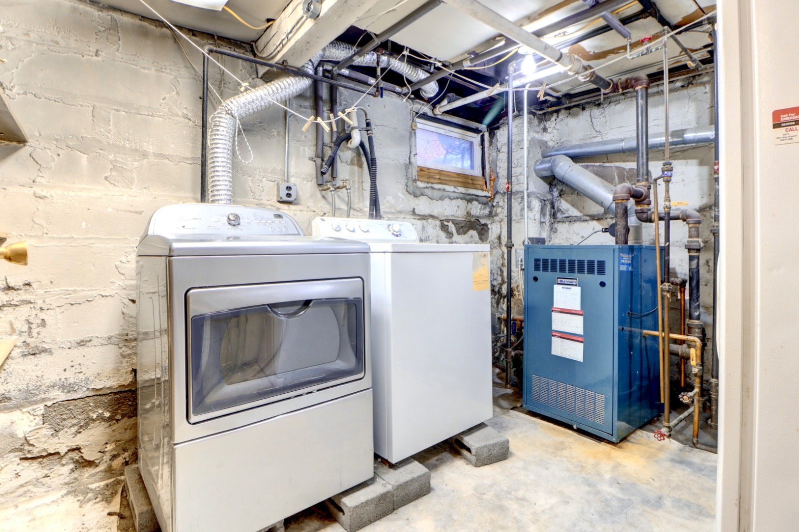 #19 photo, 6915 69 place, glendale , NY 11385