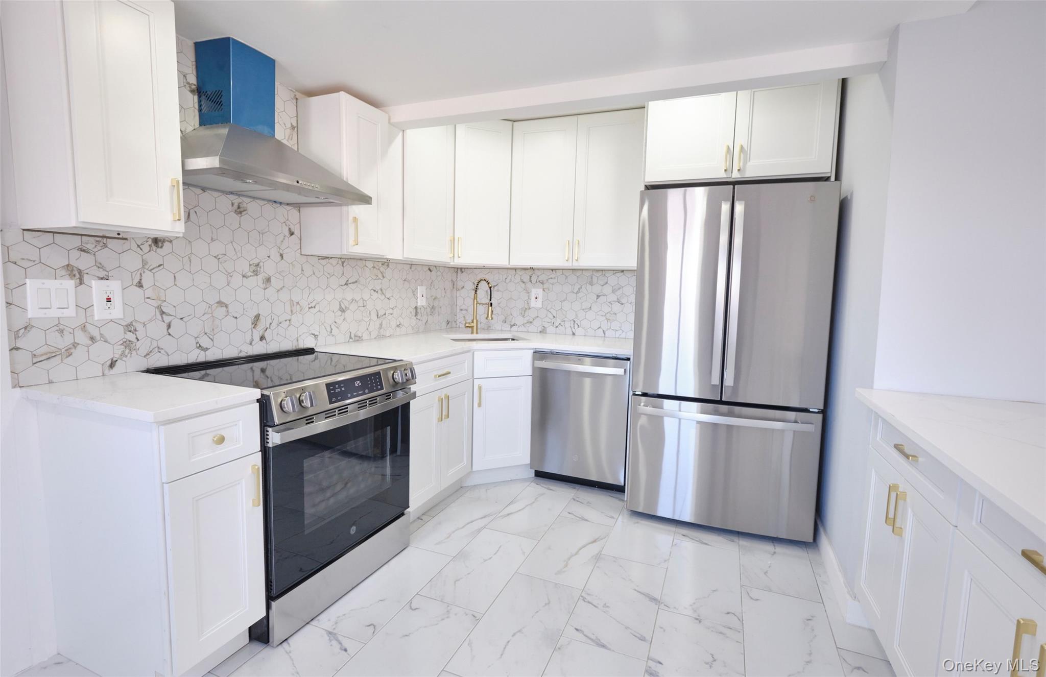 #6 photo, 57 Hubbard Avenue, Freeport , NY 11520