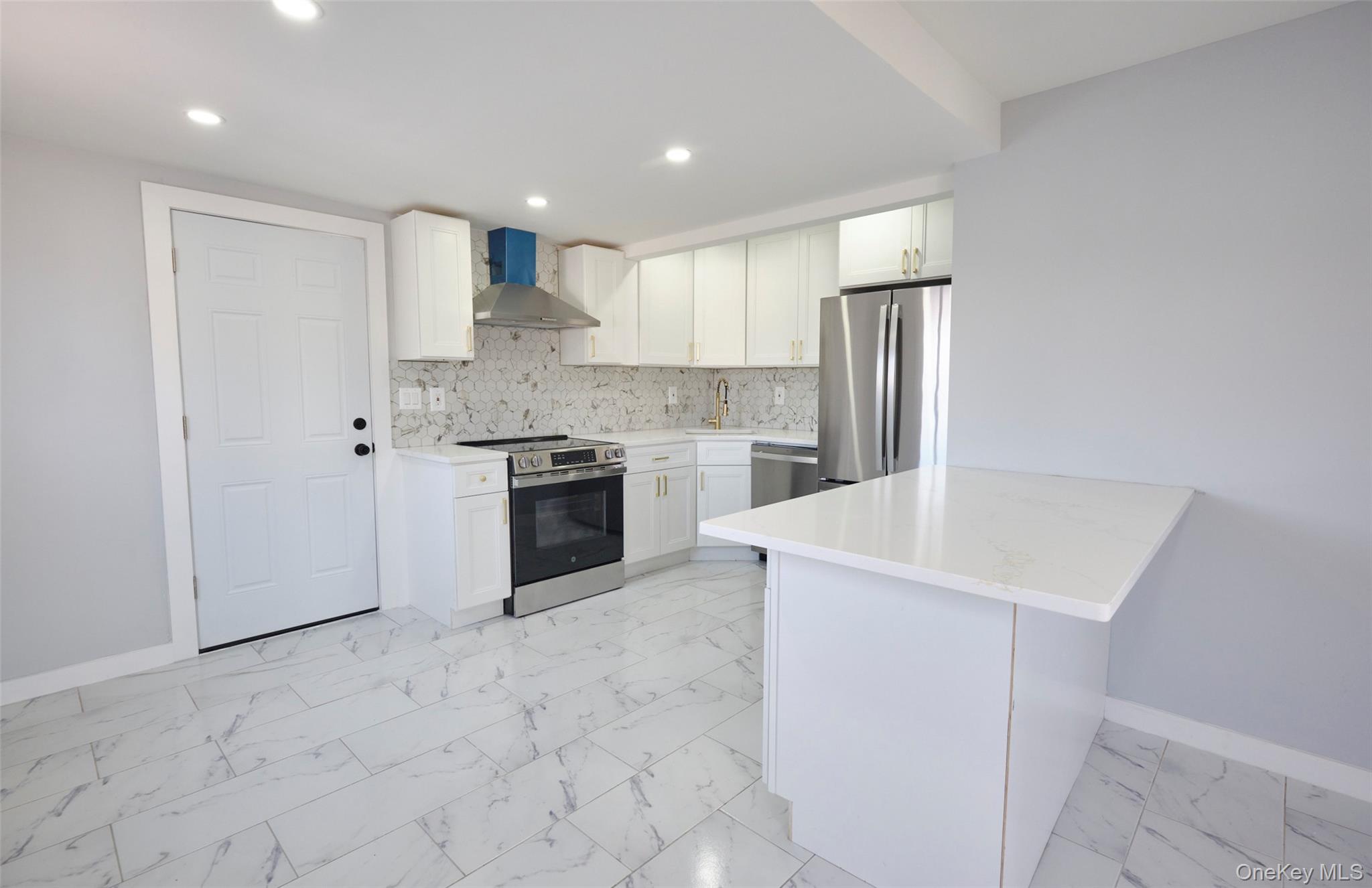 #7 photo, 57 Hubbard Avenue, Freeport , NY 11520