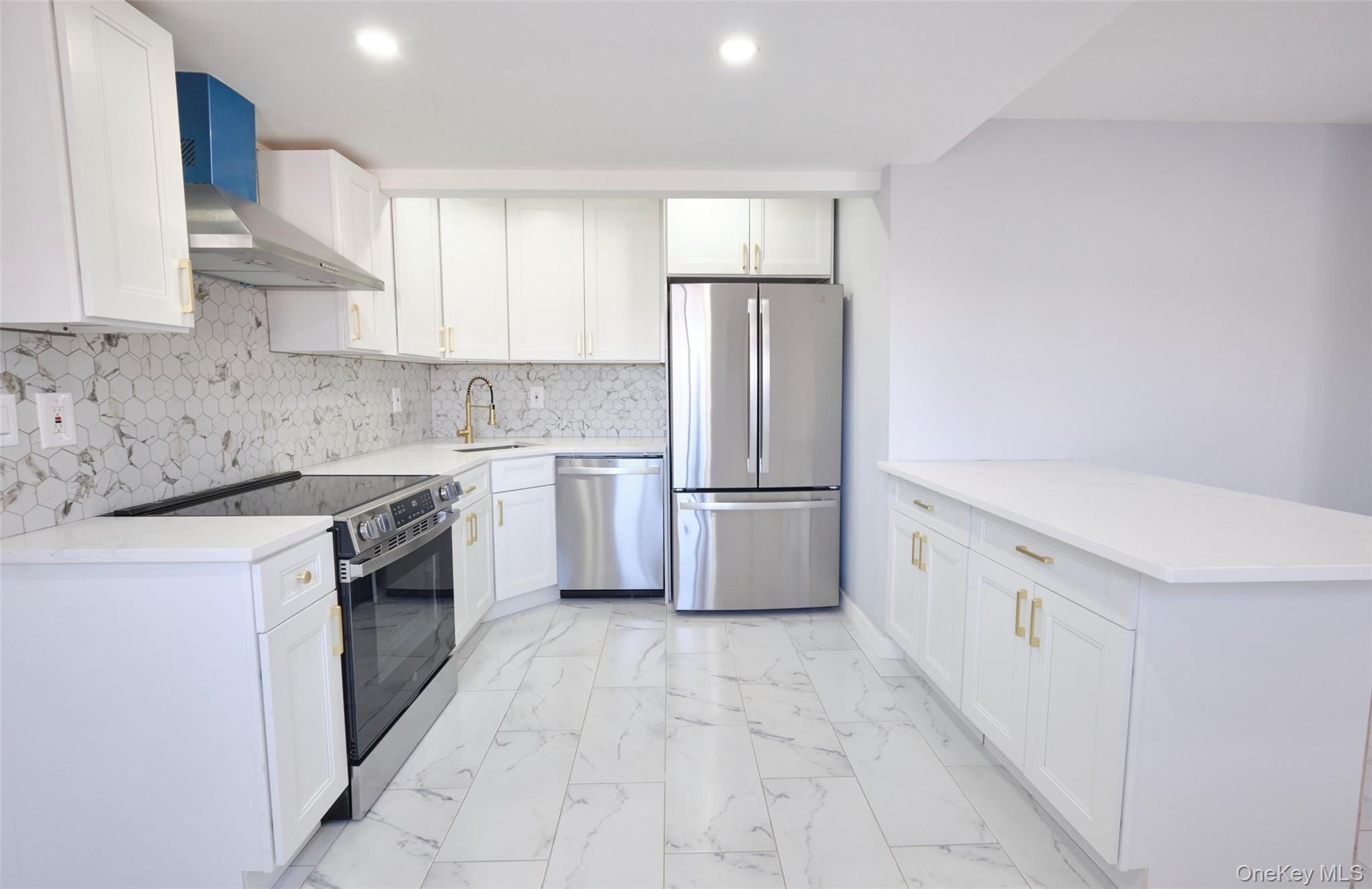 #9 photo, 57 Hubbard Avenue, Freeport , NY 11520