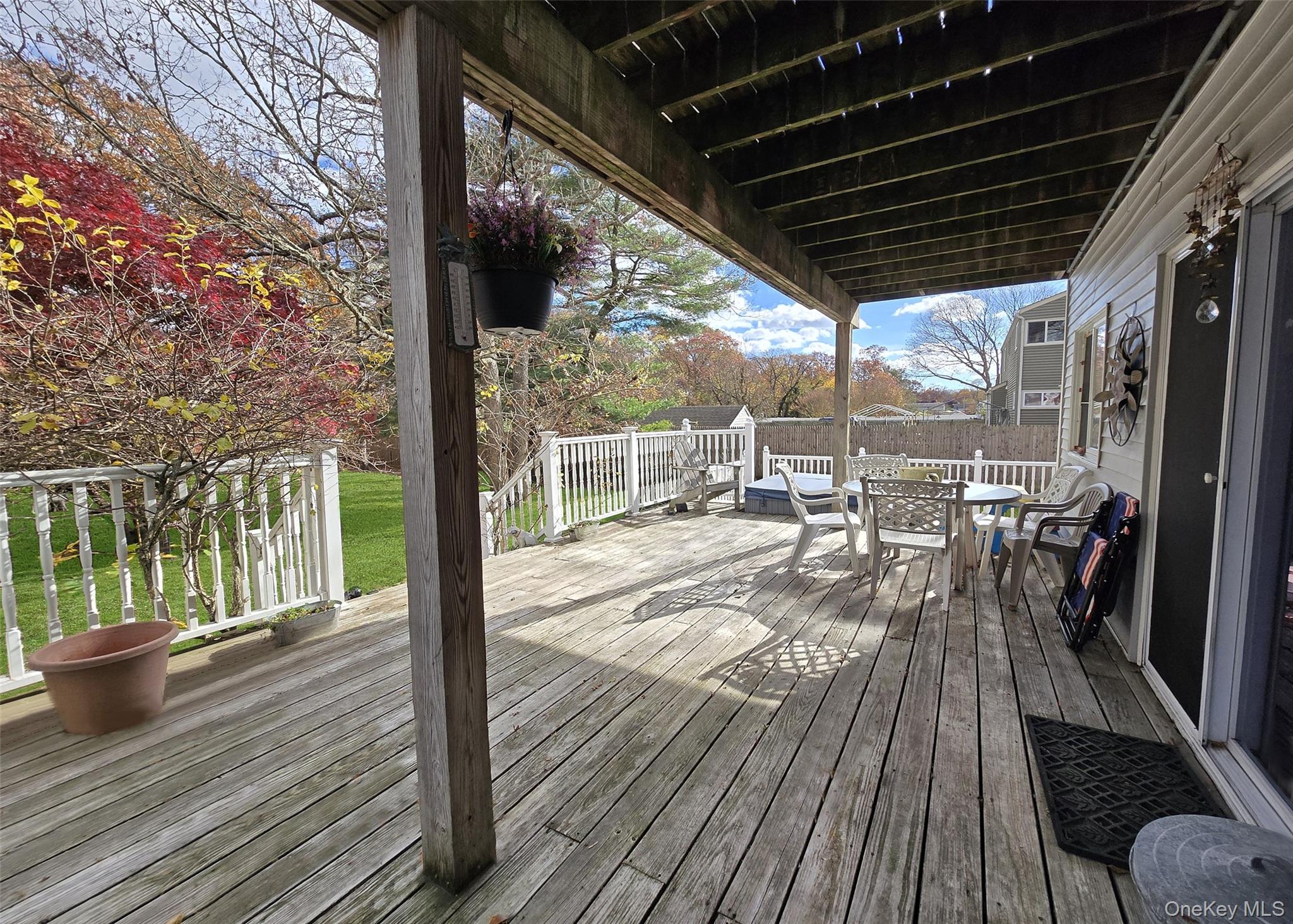 #6 photo, 199 Connetquot Avenue, מחוז סאפוק East Islip , NY 11730