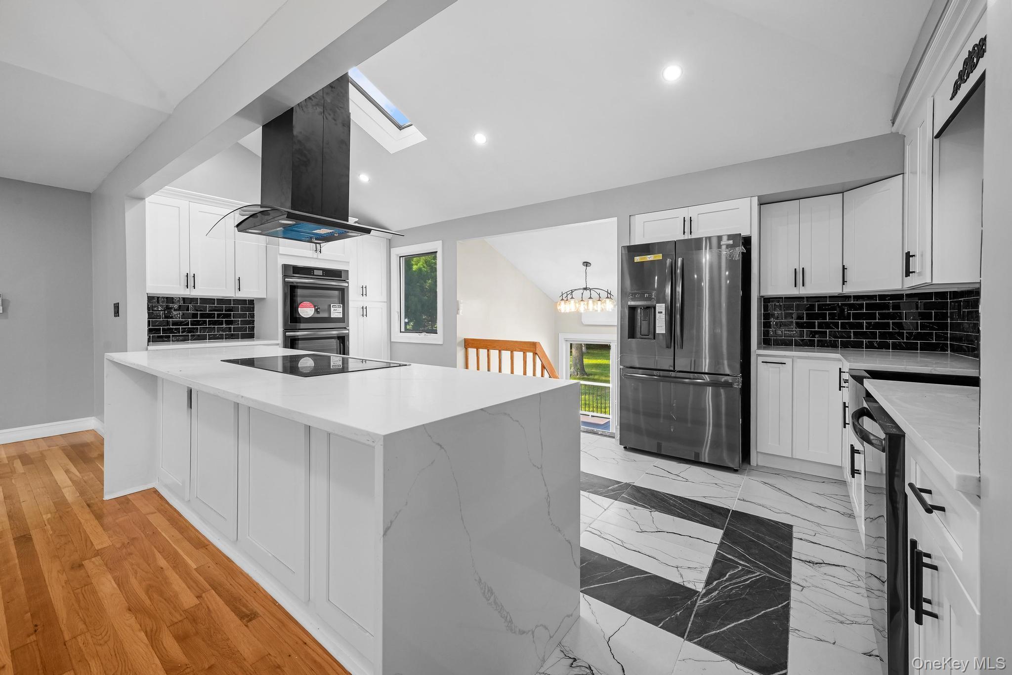 #11 photo, 4 Wintergreen Drive, सफ़ोक काउंटी Melville , NY 11747