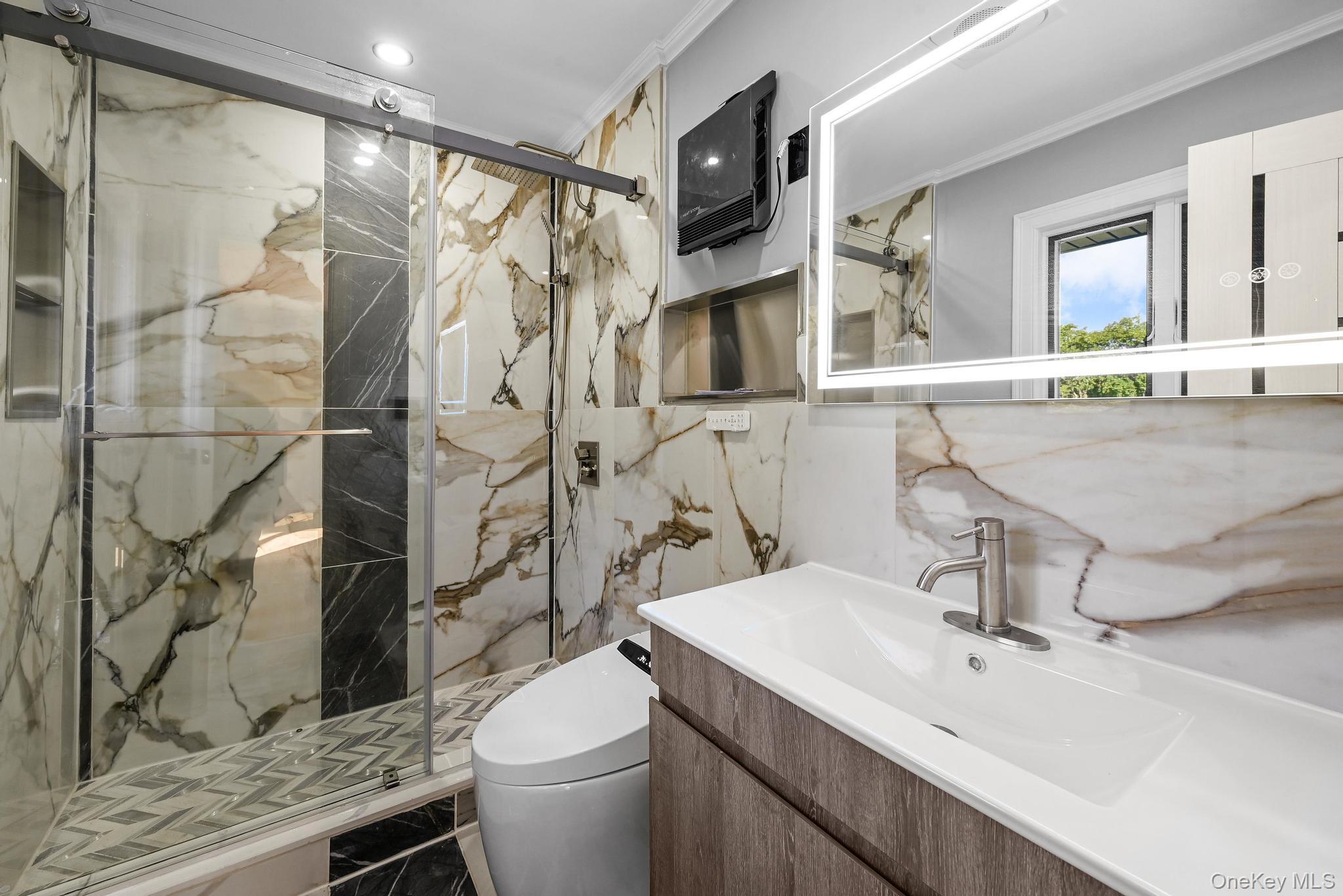 #17 photo, 4 Wintergreen Drive, सफ़ोक काउंटी Melville , NY 11747